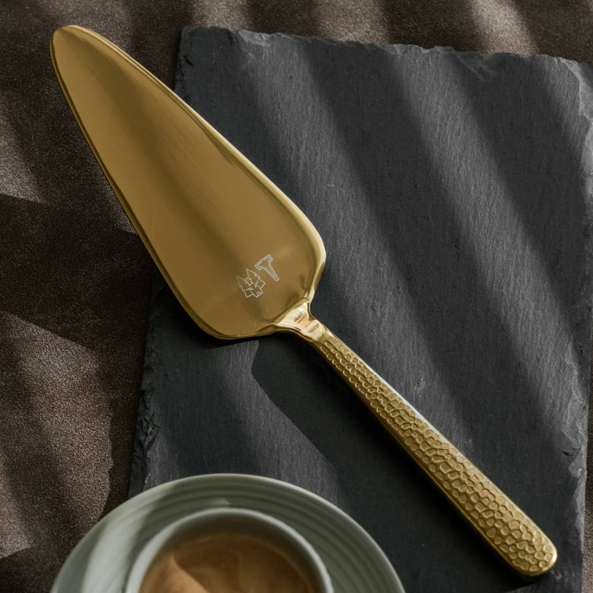 FROST tårtspade, nimbus/mässing