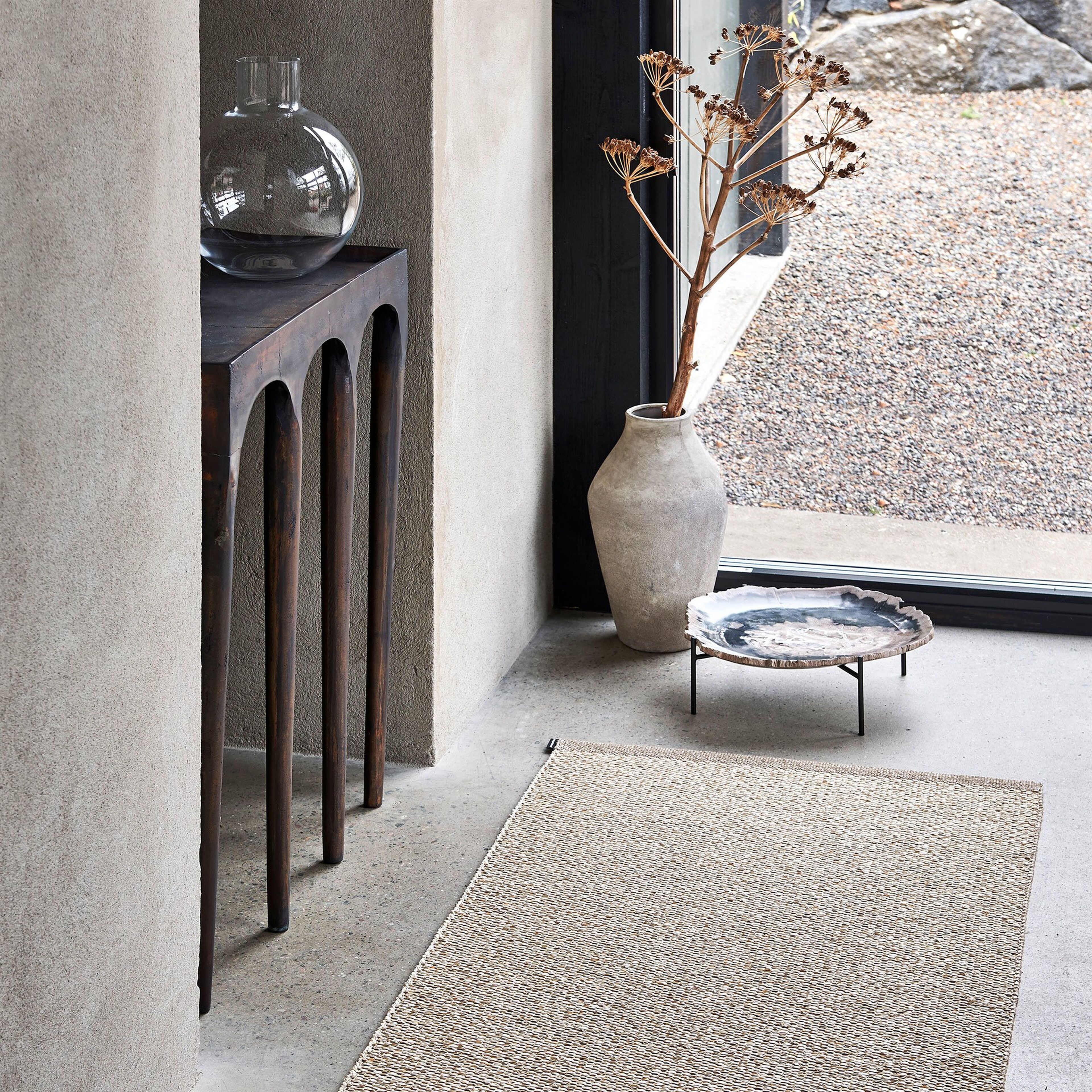 pappelina-gulvtaeppe-effi-mud-ef6b720-51432-2