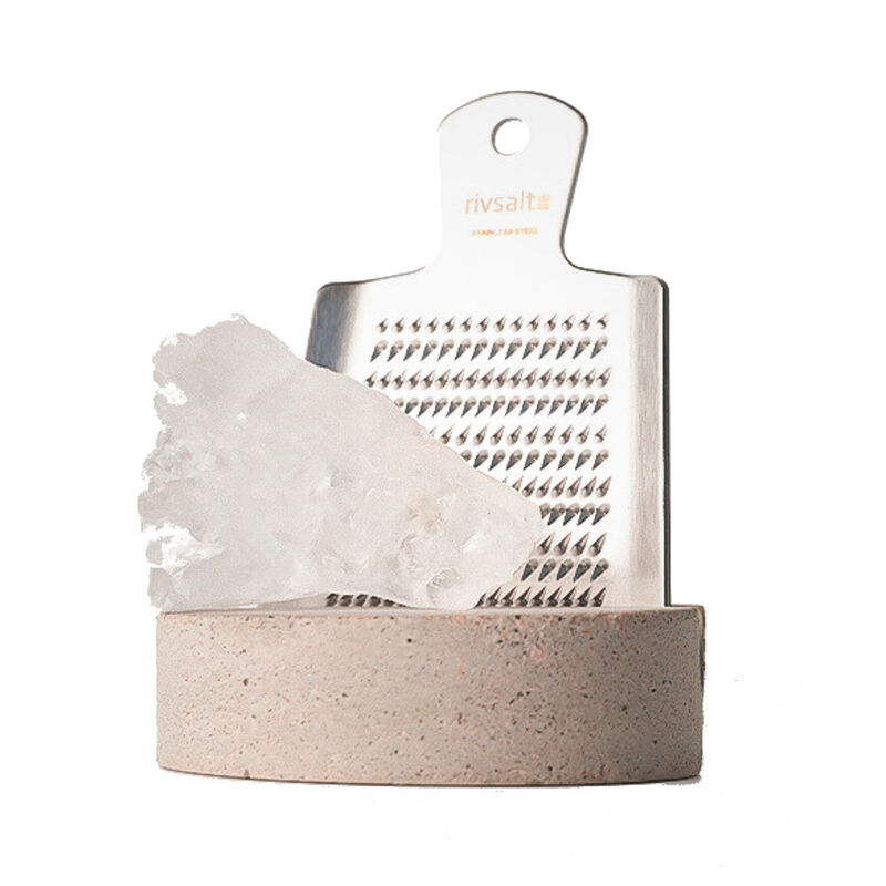 set med rivjärn, betongställ & halitsalt