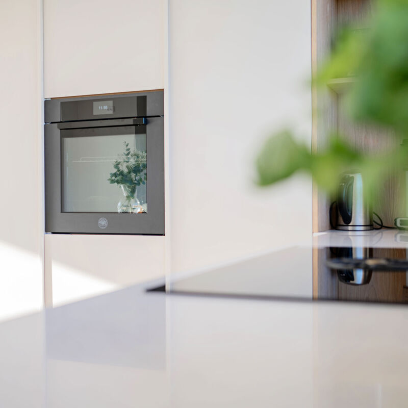 FMOD6117PTN3 Modern inbyggnadsugn med pyrolyse 80 liter, carbonio