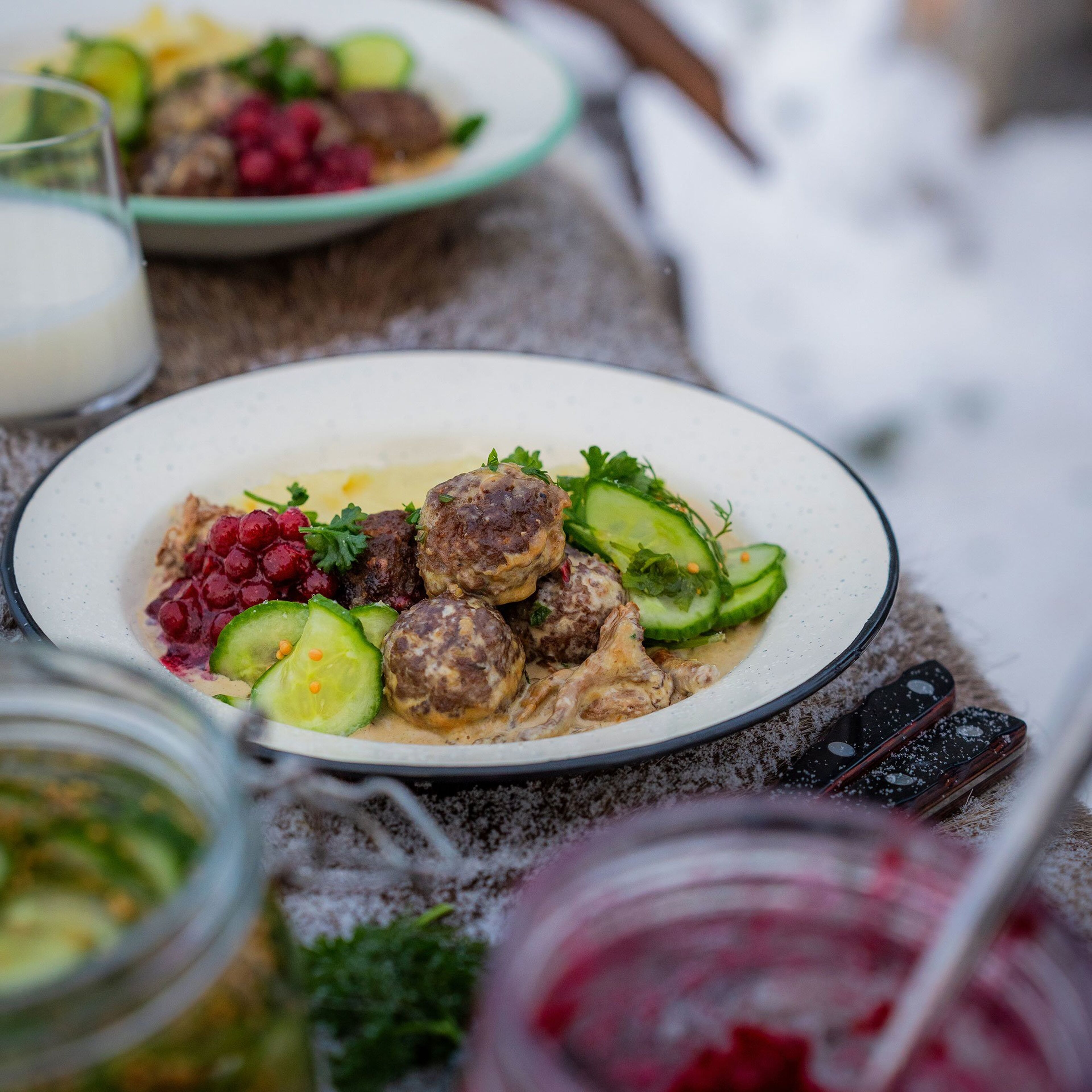 sagaform-doris-emaljetallerken-5018214-60600-4