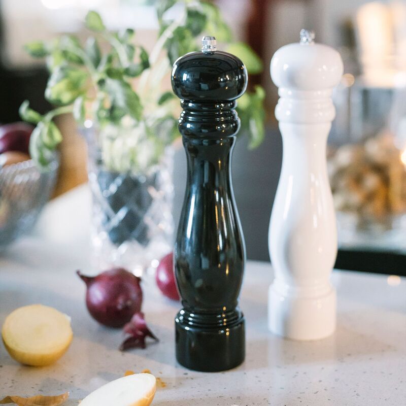 Karou salt-/pepparkvarn 26,5 cm, svart