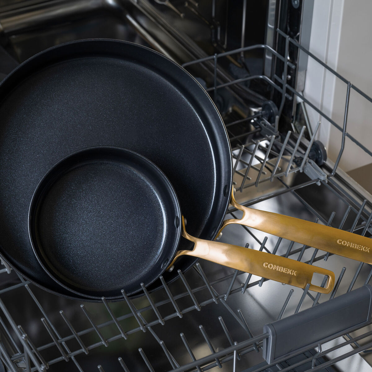 Combekk Stegepandesæt 2 dele 20+28 cm, bordeaux