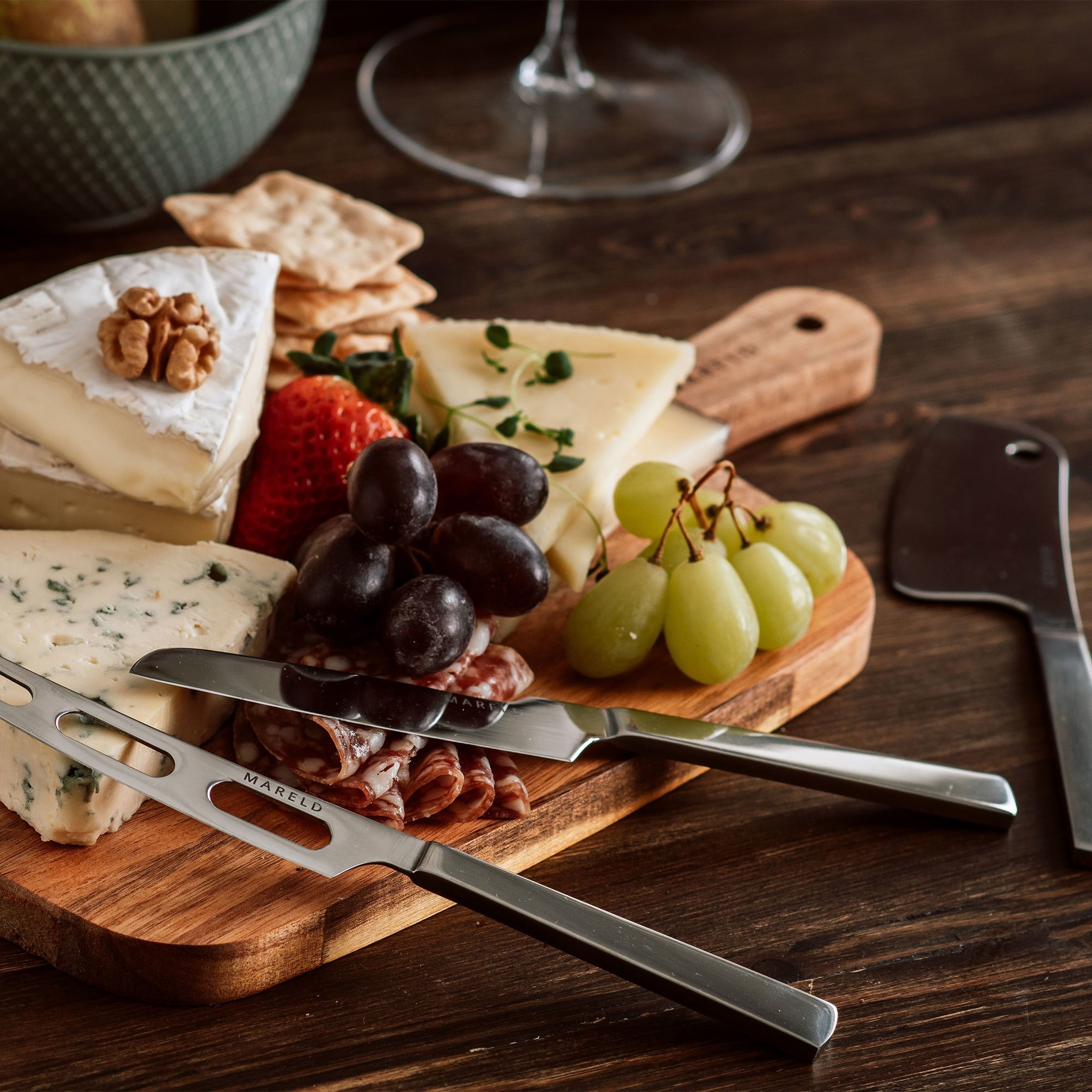 mareld-serveringsbraet-33x20-cm-akacietrae-hd23072804-61097-4