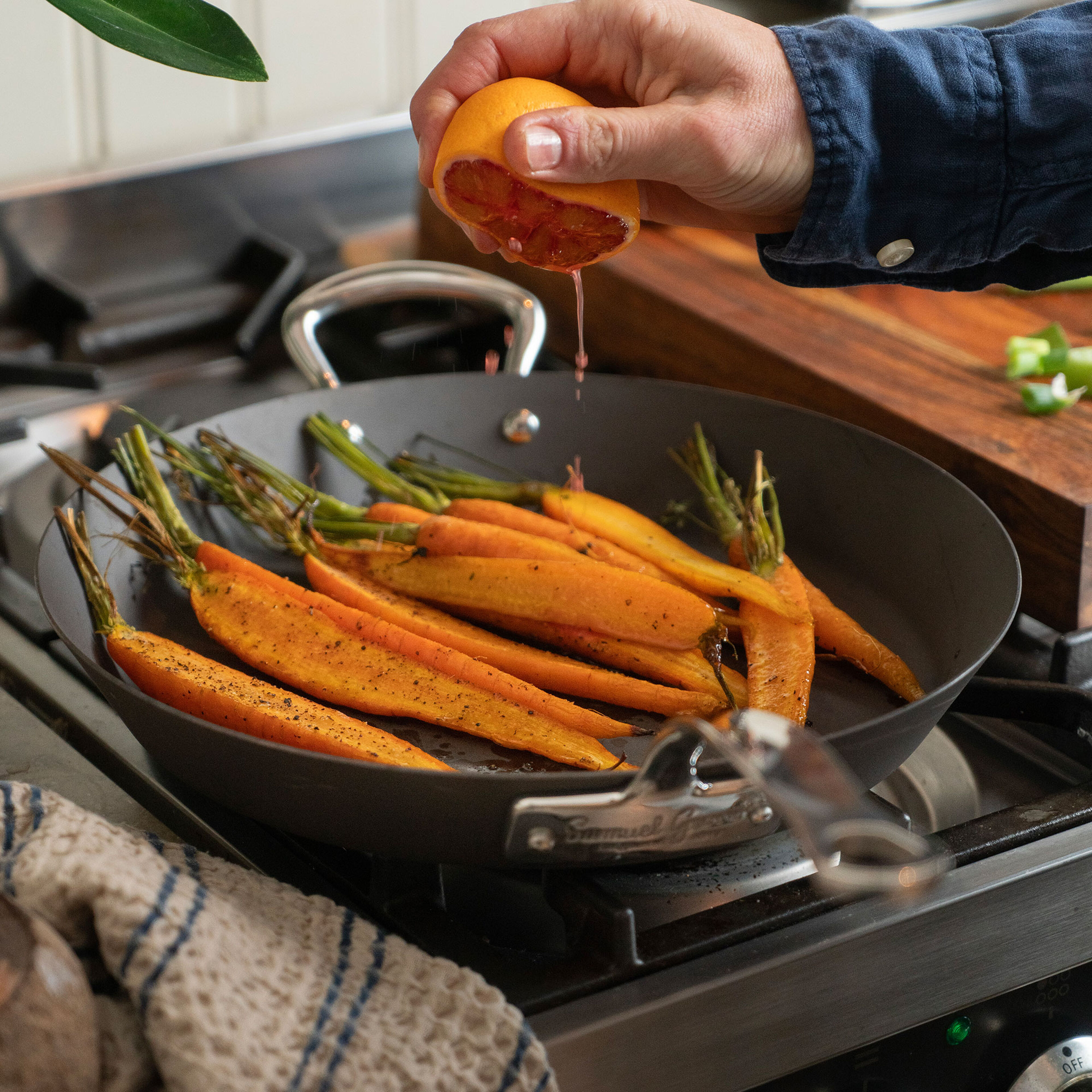 Paistinpannu 30 cm, hiiliteräs