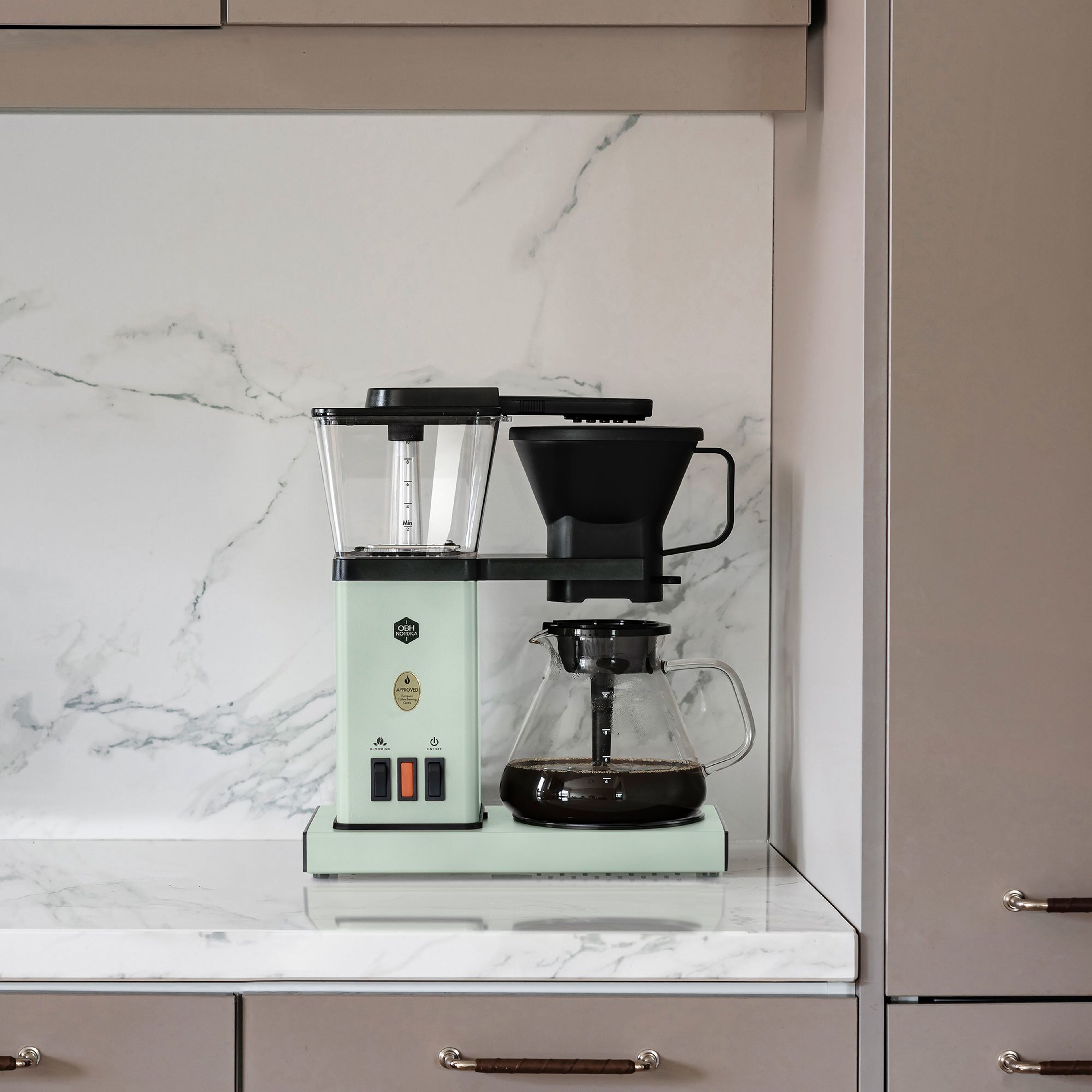 obh-nordica-blooming-prime-kaffemaskine-1-25-liter-misty-green-o2422-64244-3