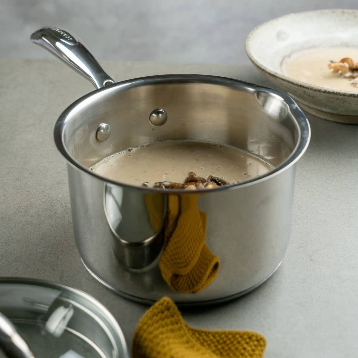 STS kasserolle med lokk 16 cm/1,8 liter, rustfritt stål