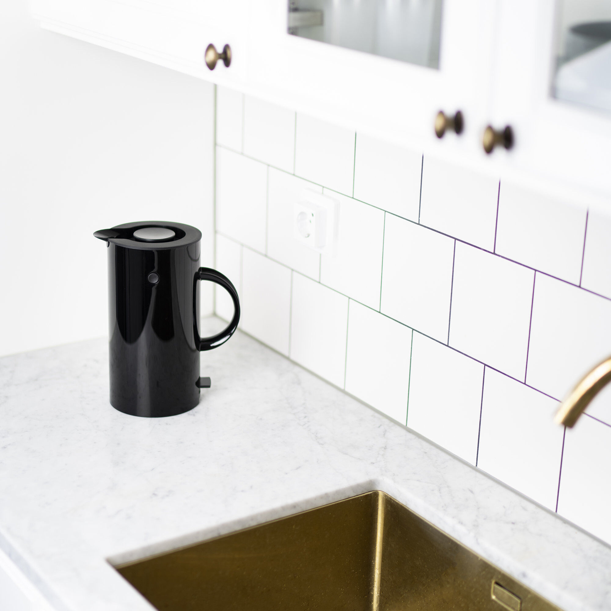 Alternativ bild 1 för Stelton EM77 Vattenkokare 1,5 liter Svart