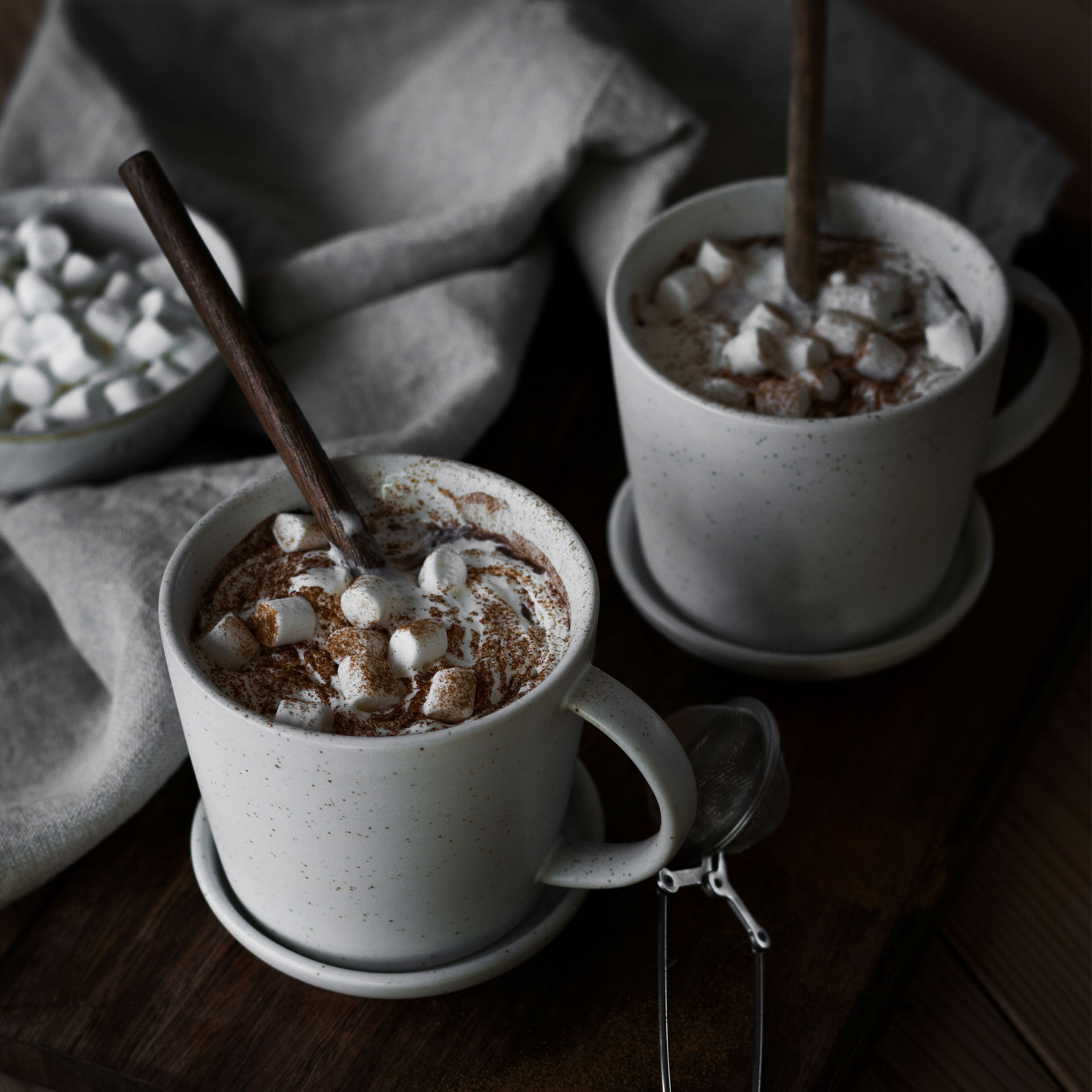 Kopp m fat, d8/10 h8,5cm,vit/prick