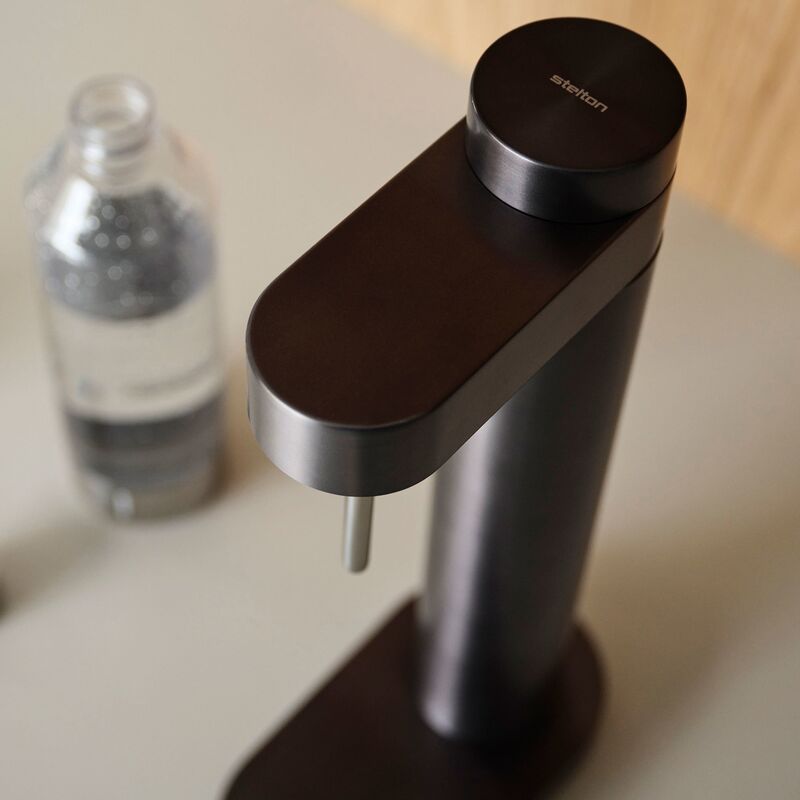 Hiilihapotuslaite, black metallic