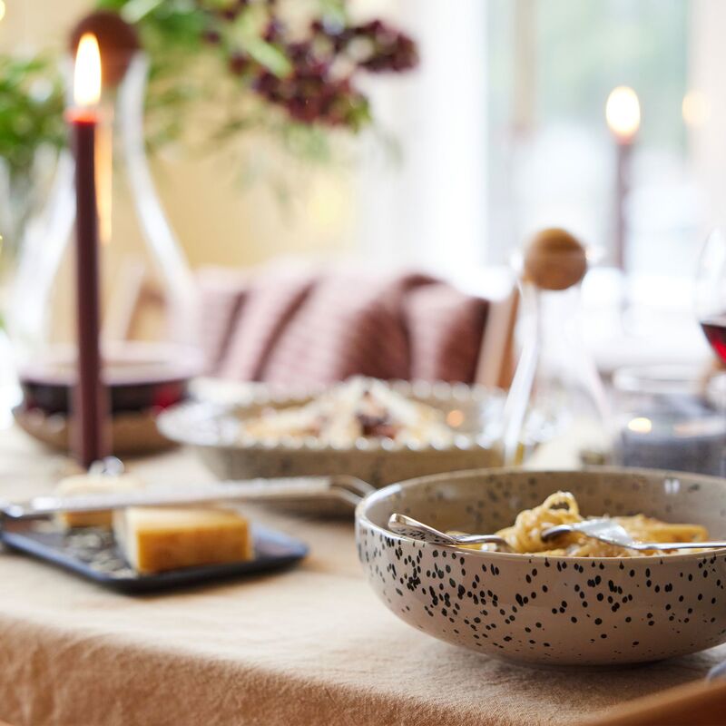 Edith pöytäliina 280 x 150 cm, beige