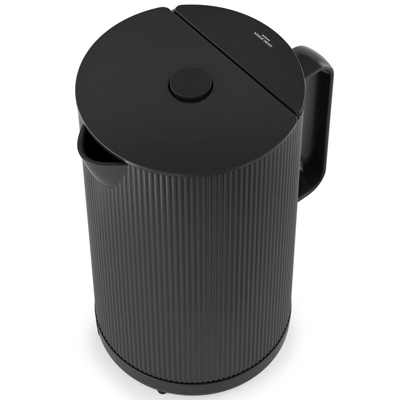 Georg Jensen Bernadotte vattenkokare, svart