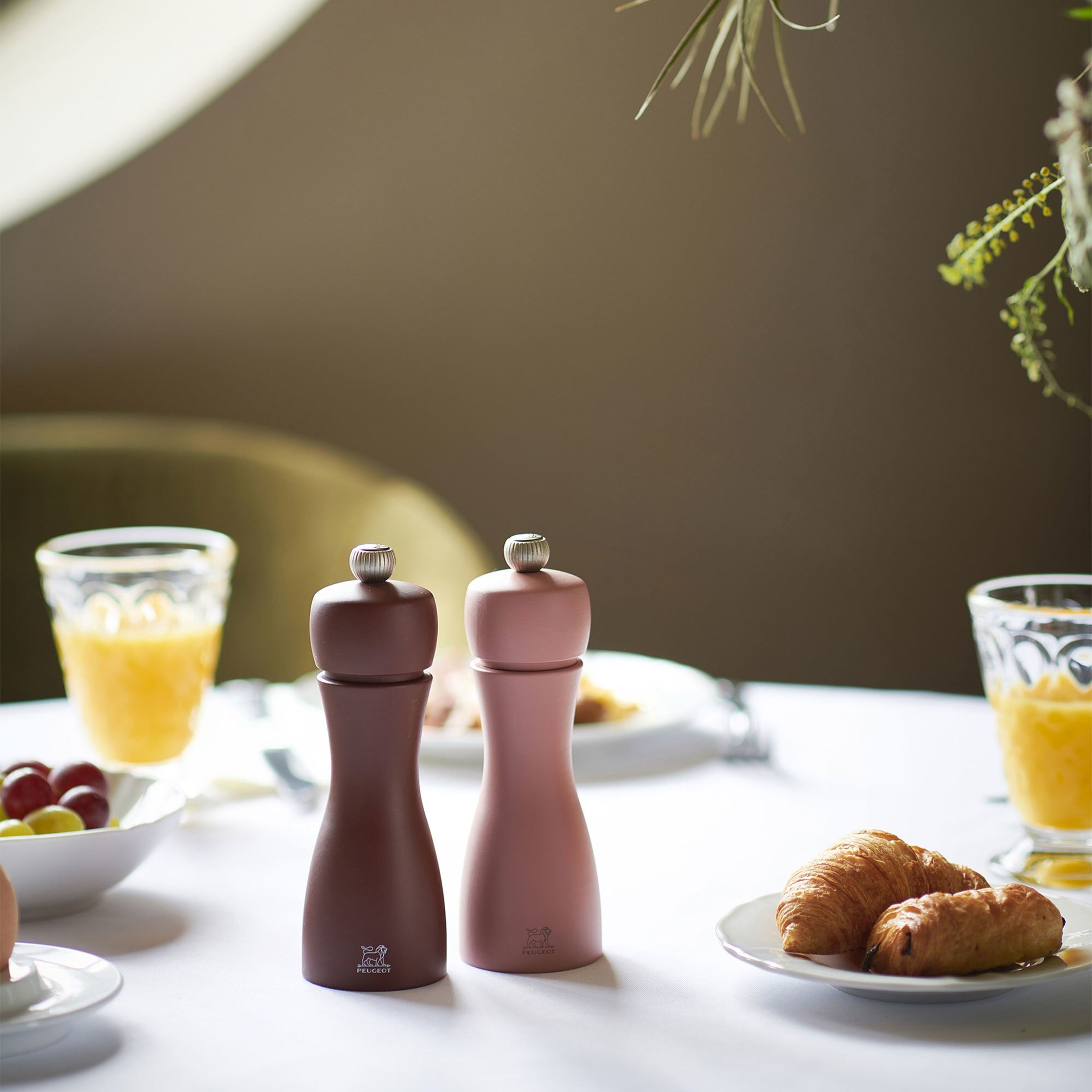 peugeot-tahiti-salt-och-pebersaet-18-cm-2-42981-60058-5