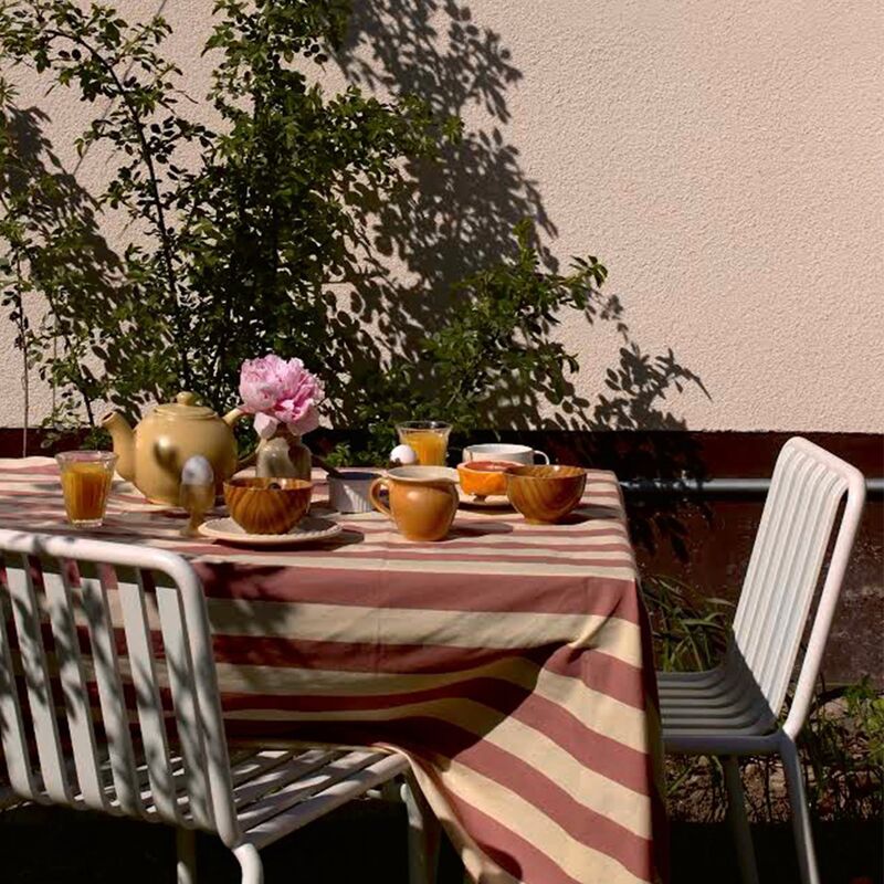 Irene bordsduk 145x145 cm, terrakotta/gul