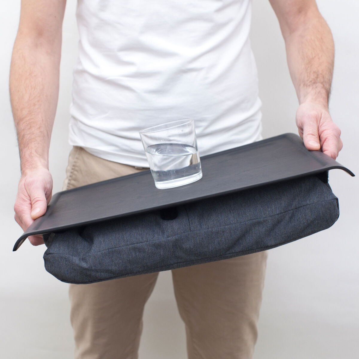 Large Knäbricka, svart/grå