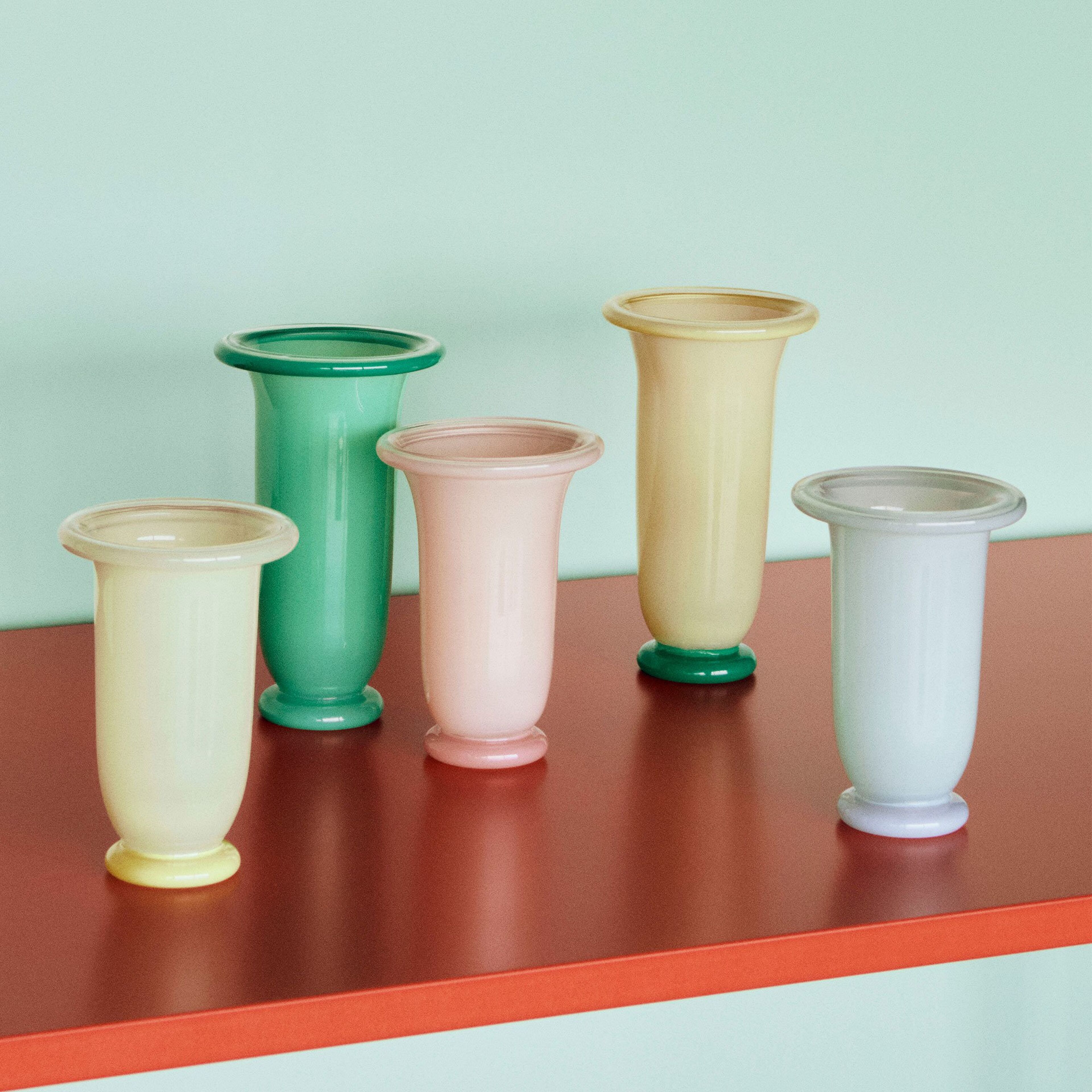 hay-empire-vase-medium-ae754-a602-ap72-66540-5