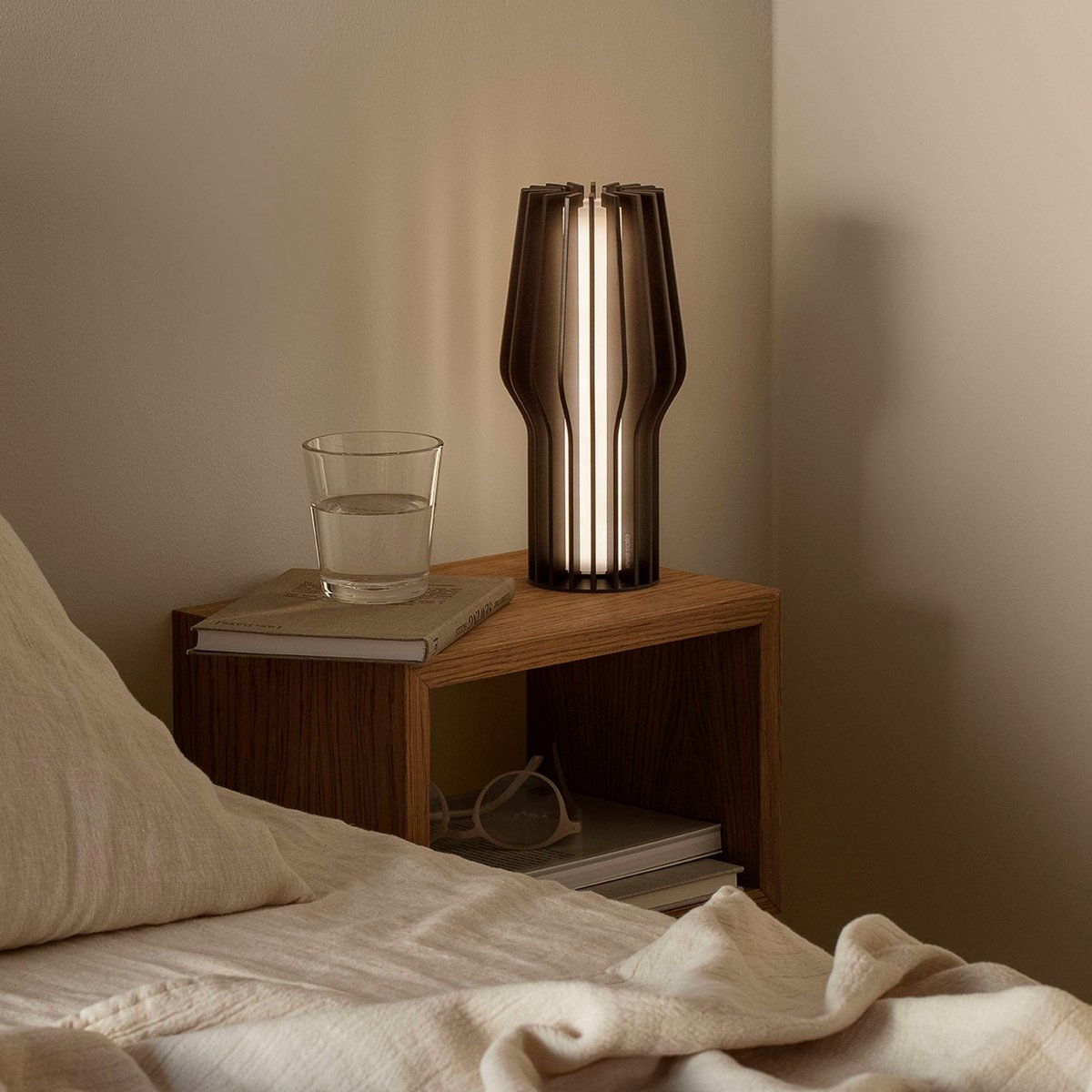 Radiant LED-lampa portabel 25 cm, black