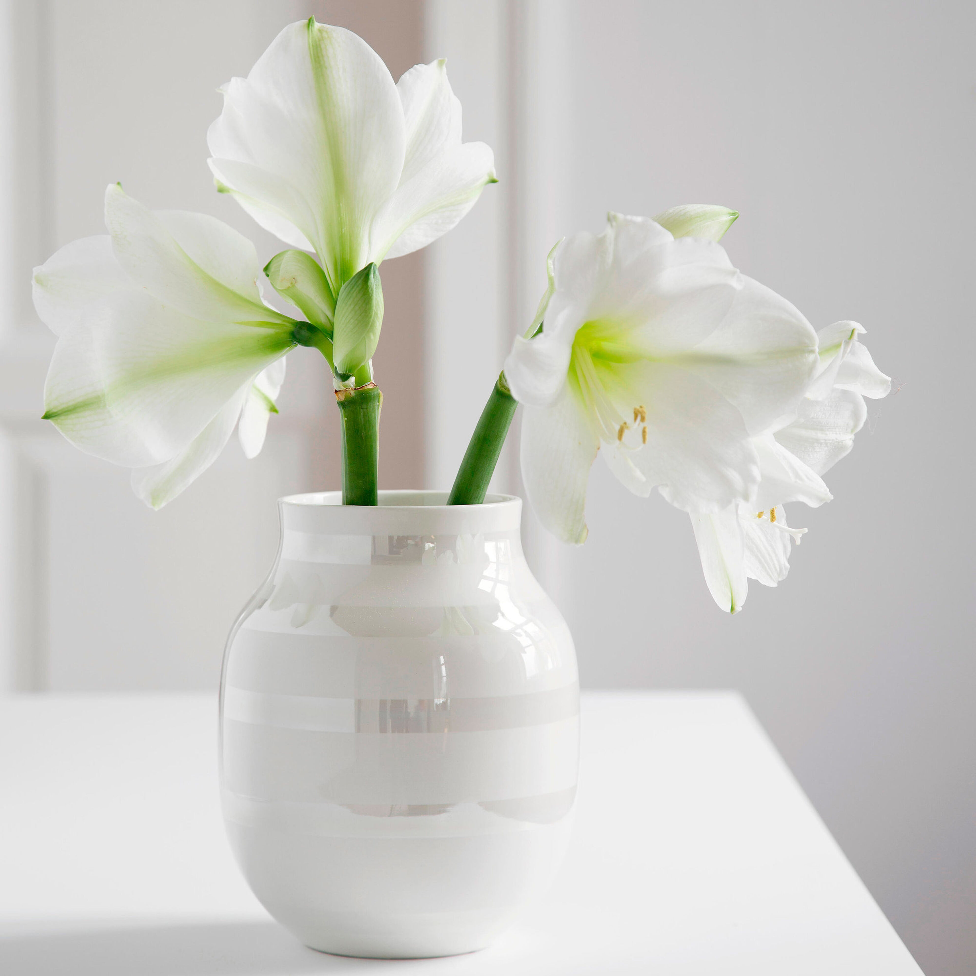 kaehler-omaggio-vase-perlemor-20-cm-691781-23313-3