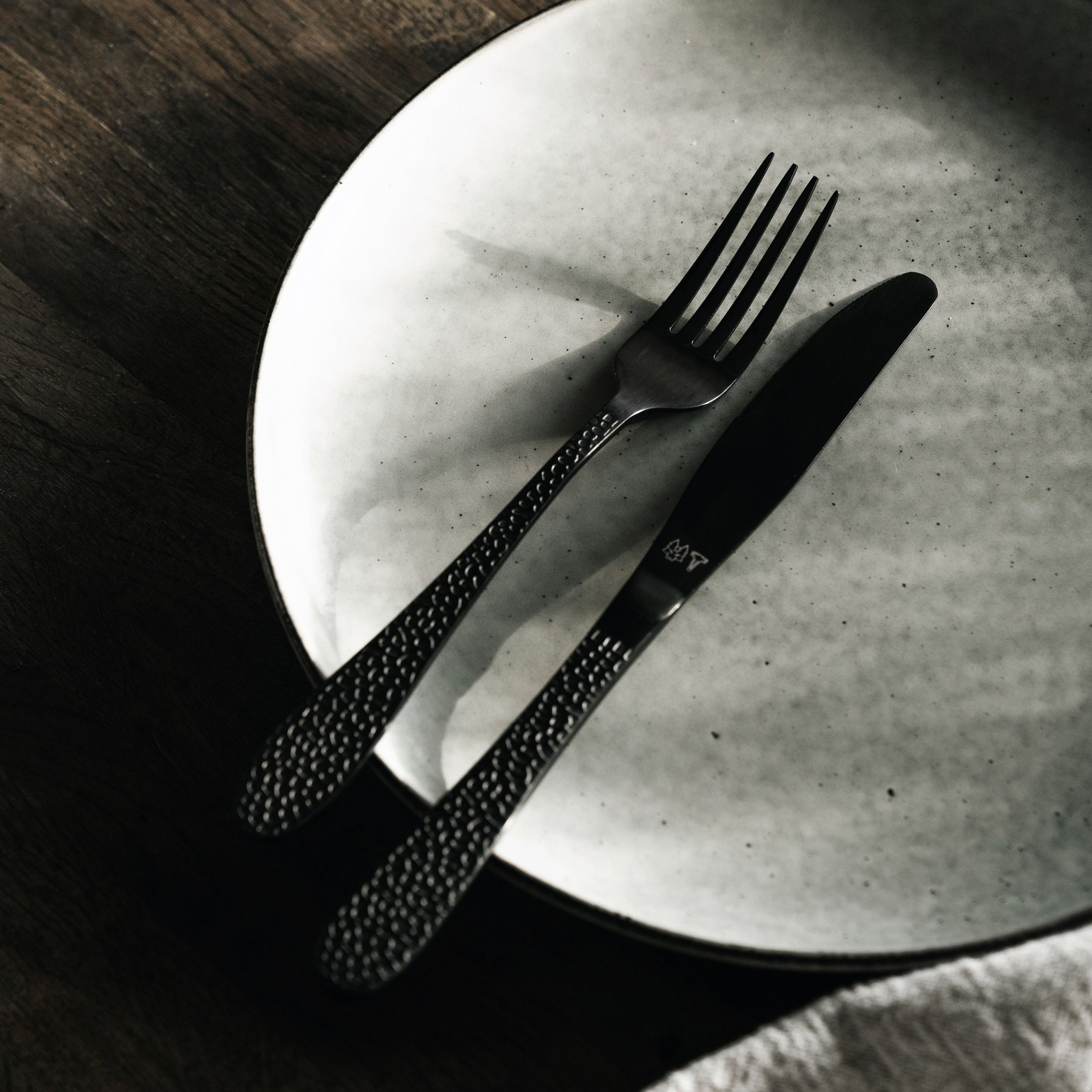 vargen-thor-frost-bestiksaet-16-dele-onyx-vtonyx-58773-5