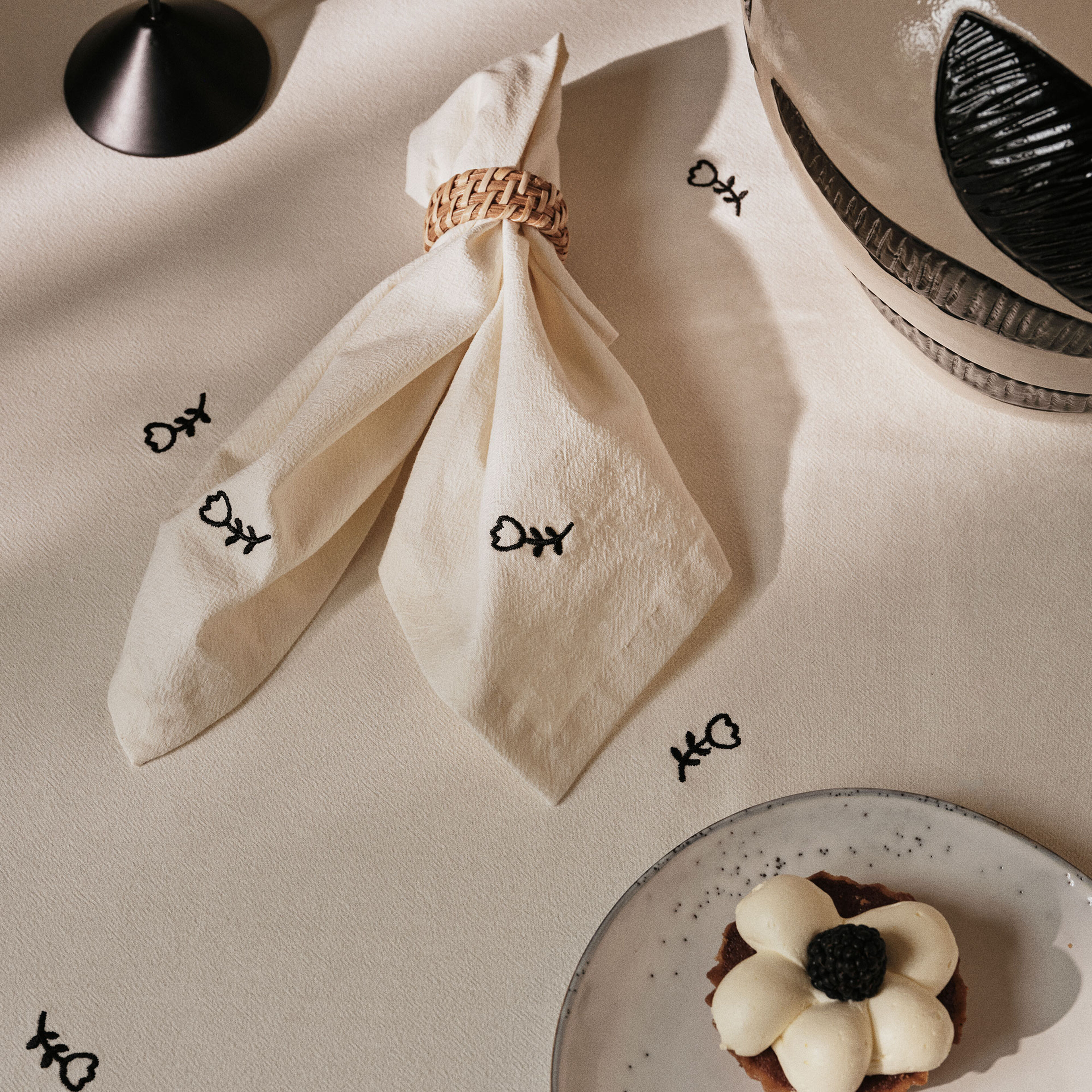 bordsduk 200 x 160 cm