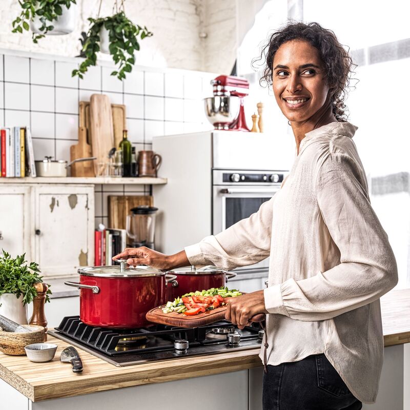 Cookware Collection -kattila, kannellinen, 20 cm, punainen