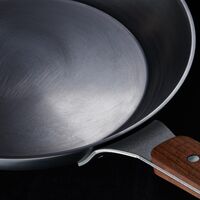 Woll Carbon Steel Stegepande Ø24 cm