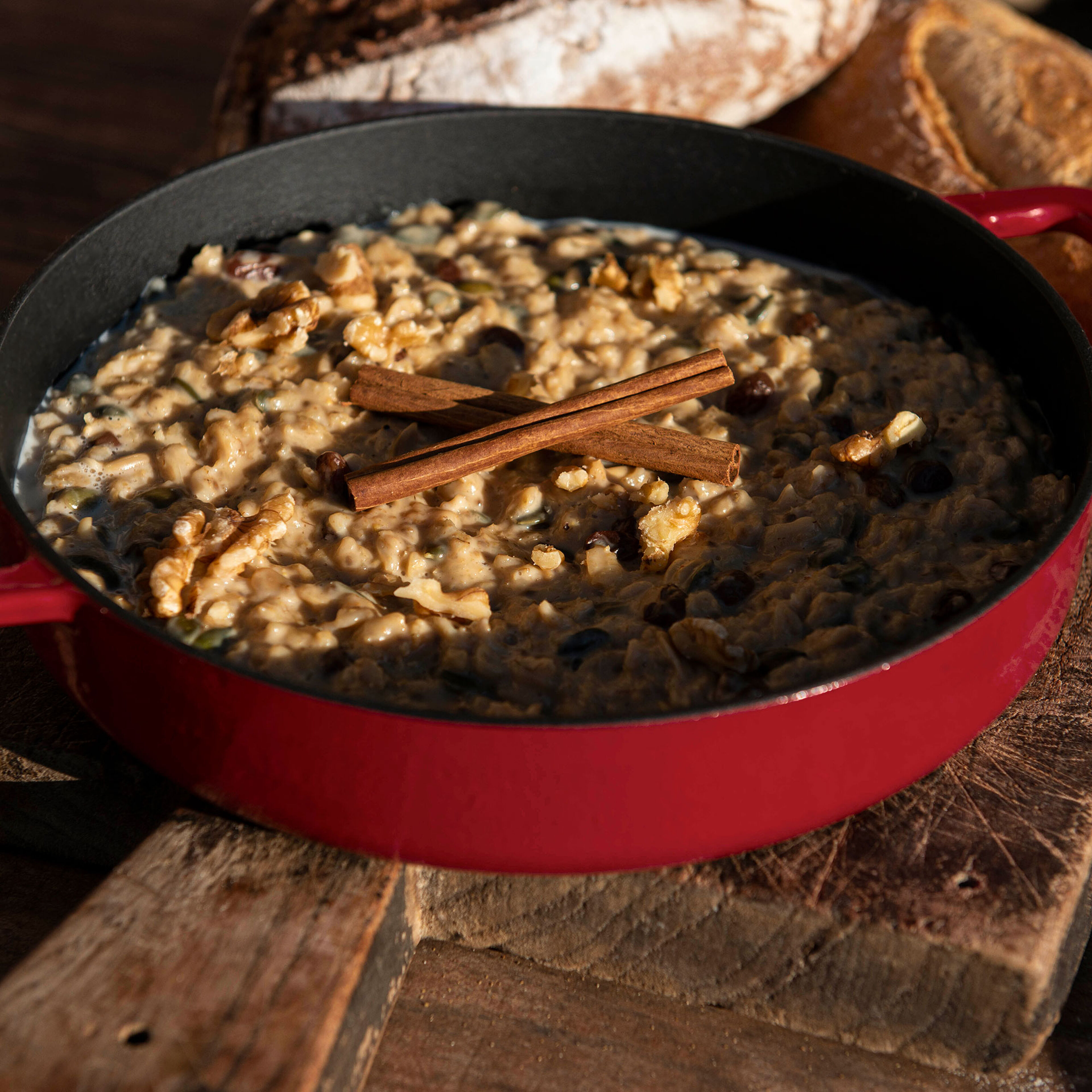 Valurautapannu 28 cm, bordeaux