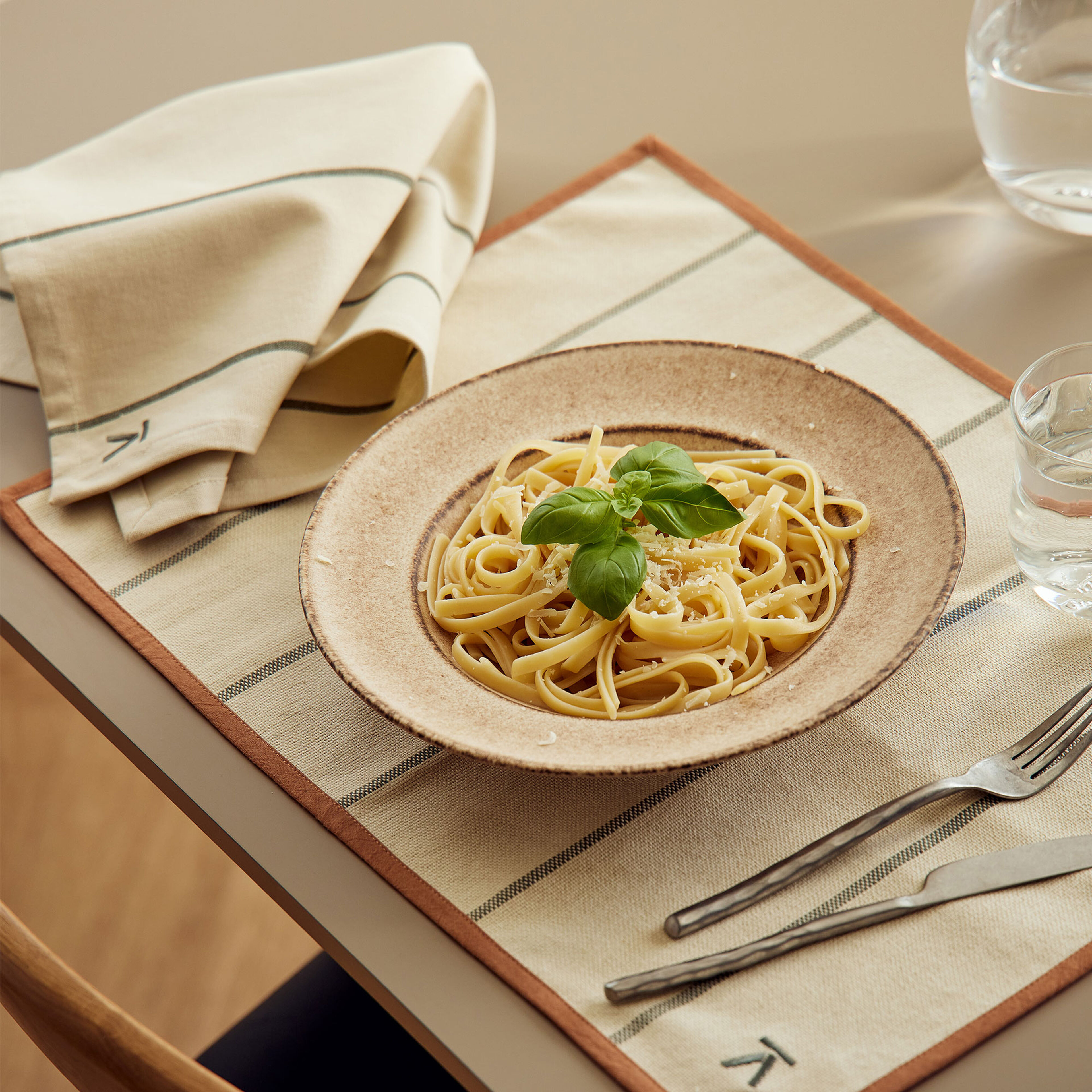 Lautasliinat 45 × 45 cm 2 kpl, vihreä