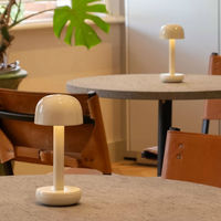 The Humble Two bordslampa, ivory