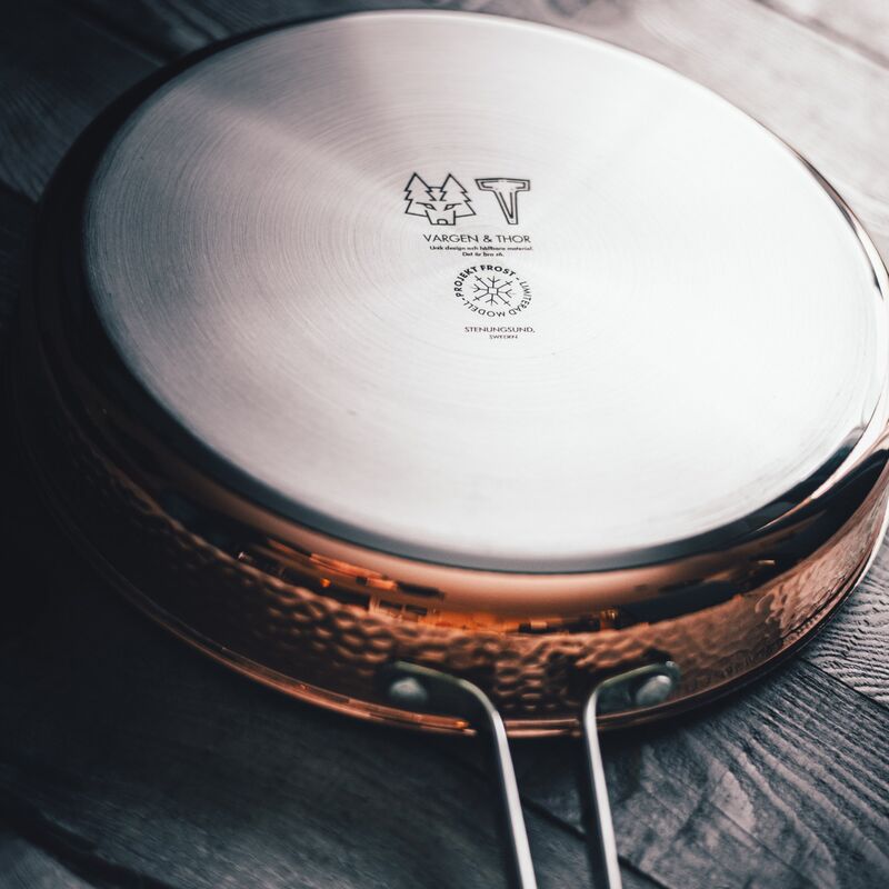 Malli Y paistokasari, kupari