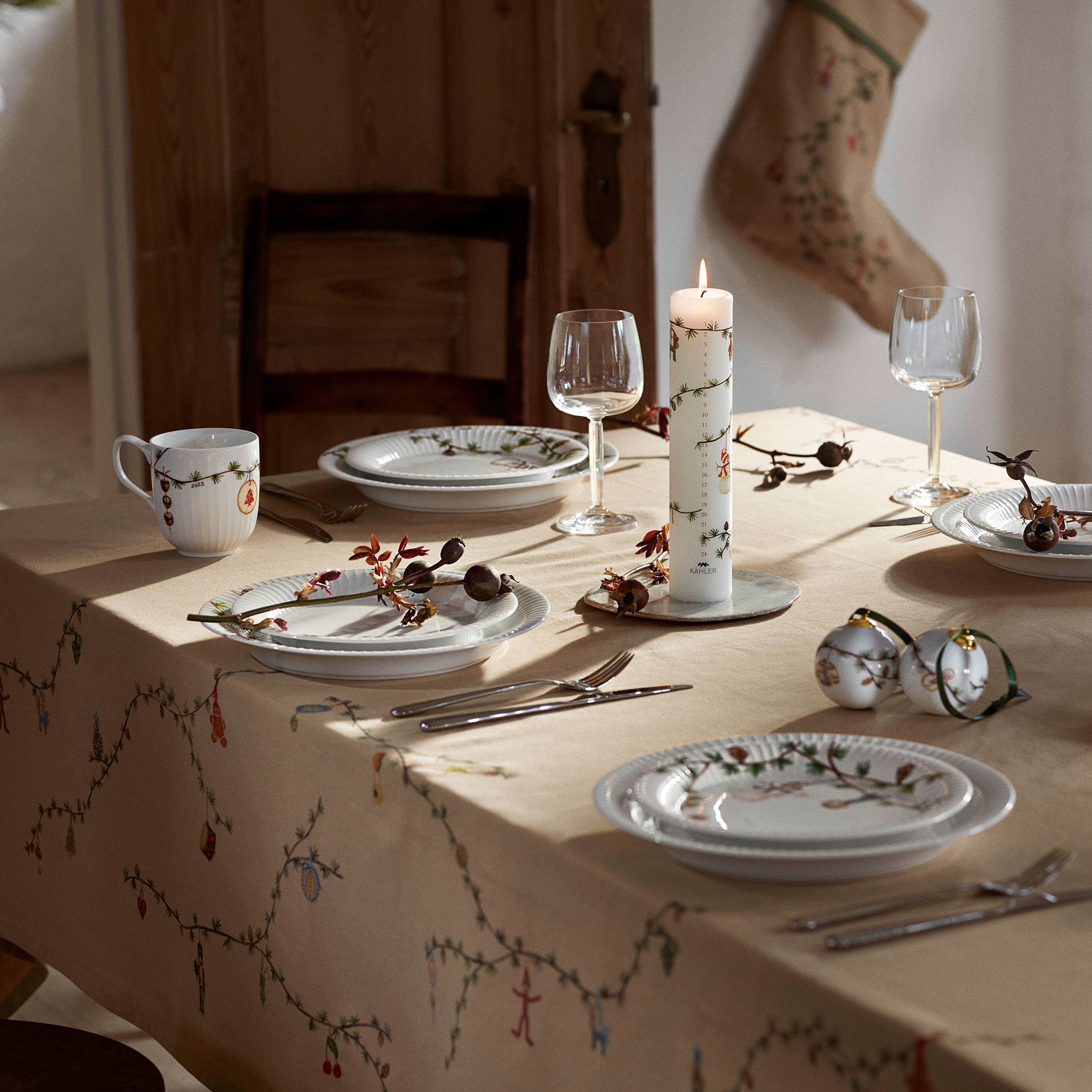 Kähler Hammershøi Christmas duk 150 × 320 cm, sand