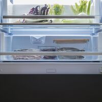 REF704BBNPTC Sliding-Door Kombinerat kyl och frys 193 cm