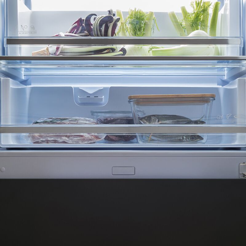 REF704BBNPTC-S Sliding-Door Køle-/ fryseskab, 193 cm