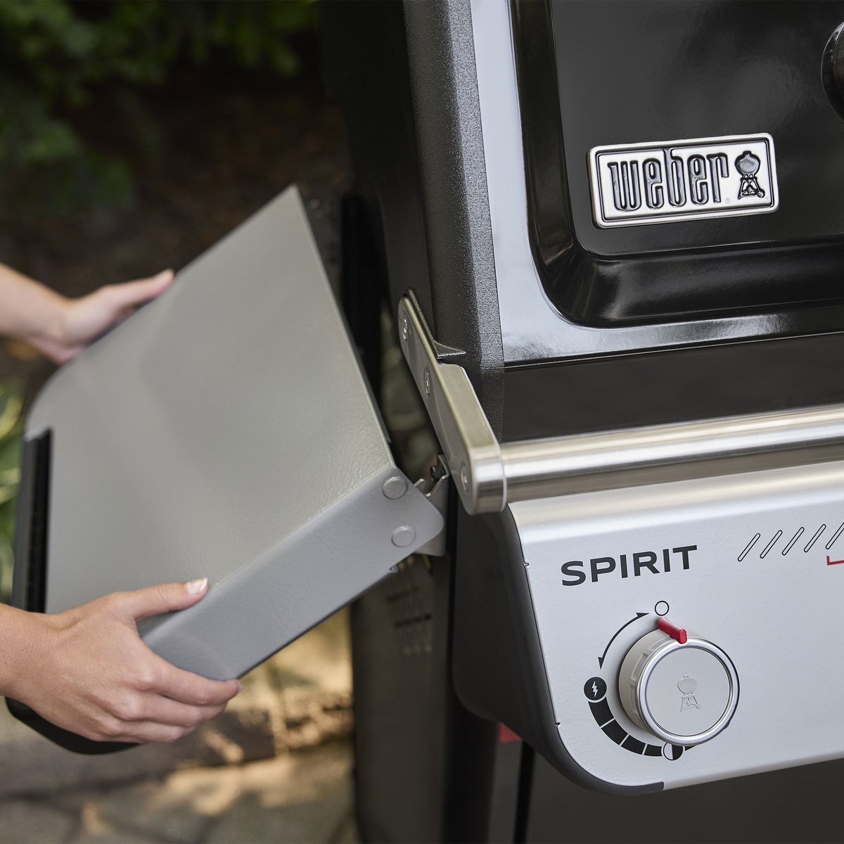 Spirit E-325 Gasolgrill