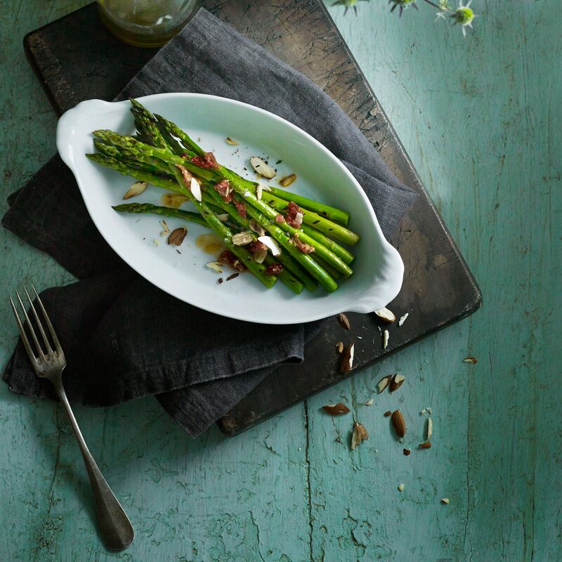 Oval serveringsfat nr. 10, 28 cm.