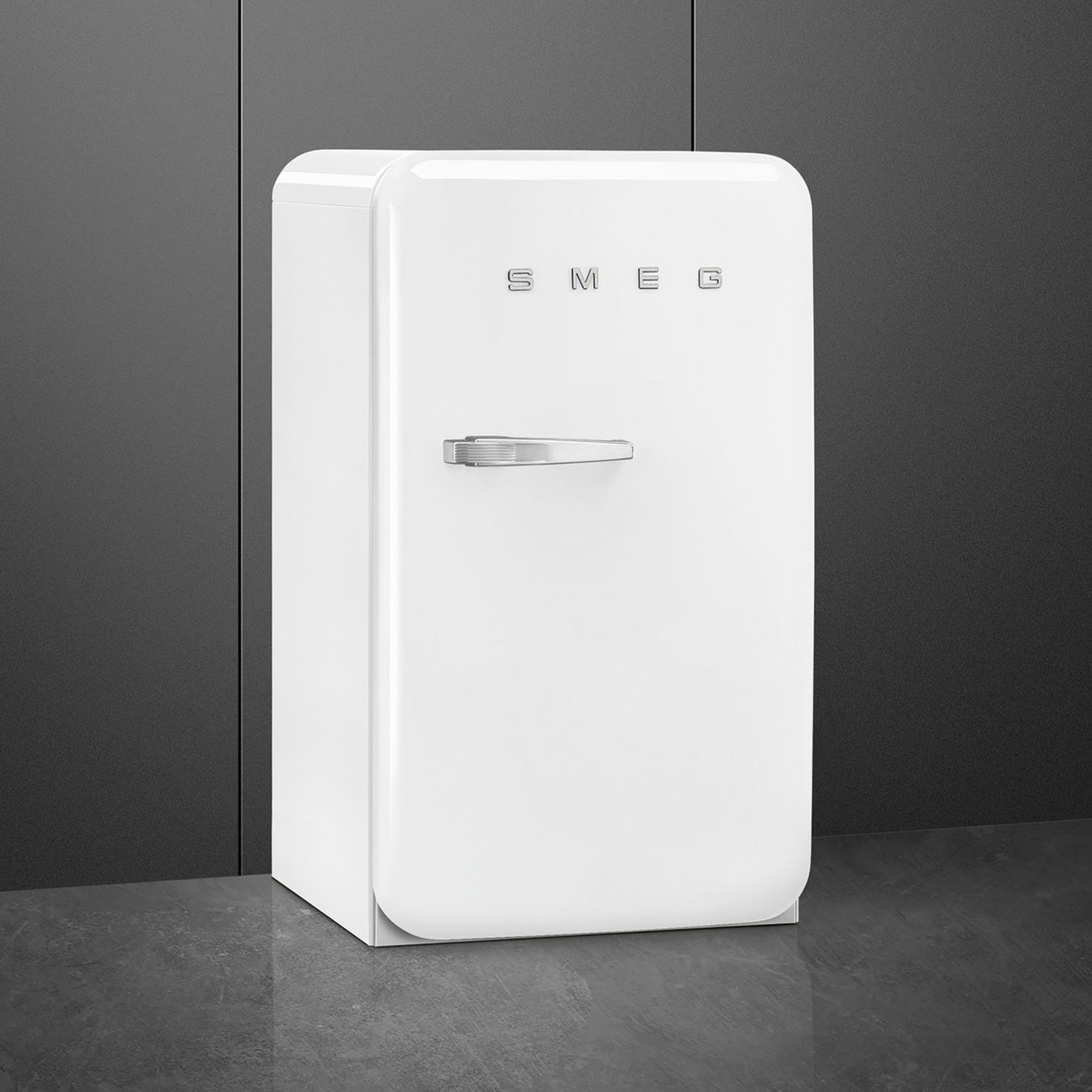 smeg-fab10ror6-koeleskab-med-fryseboks-hvid-fab10rwh6-65952-7