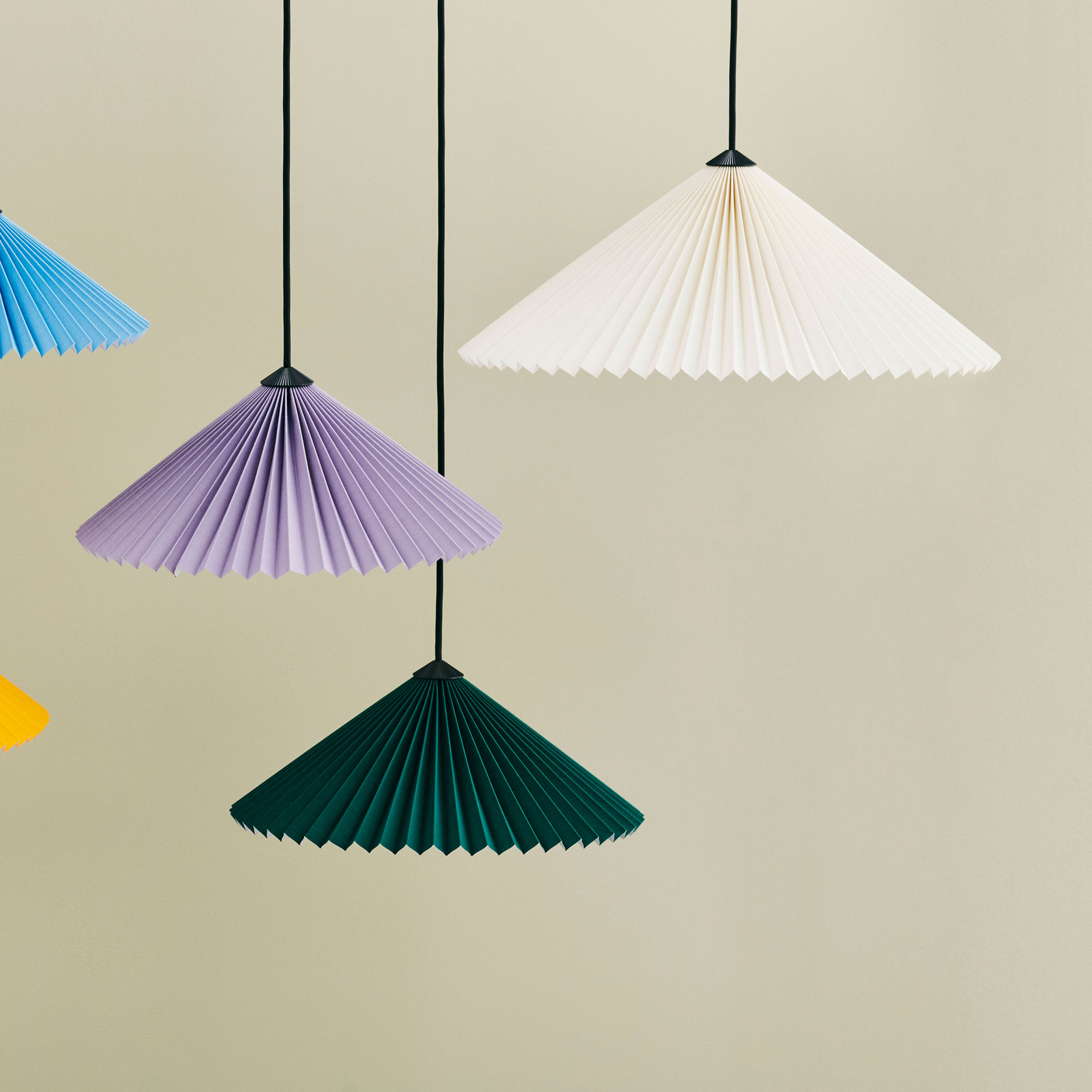 HAY Matin riippuvalaisin 38 cm, valkoinen