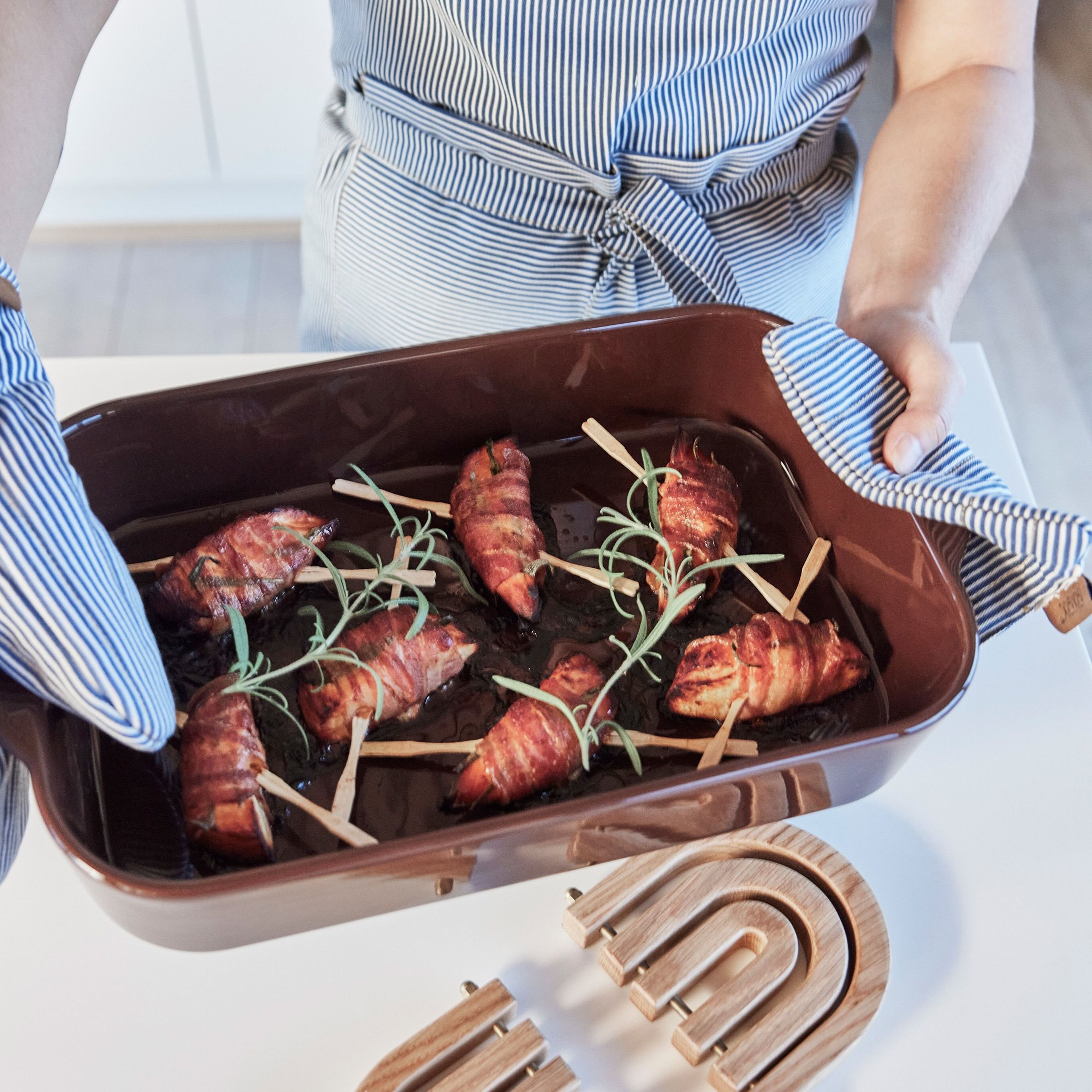 oyoy-yuka-ovnfast-fad-40x22-cm-terrakotta-l301139-60900-3