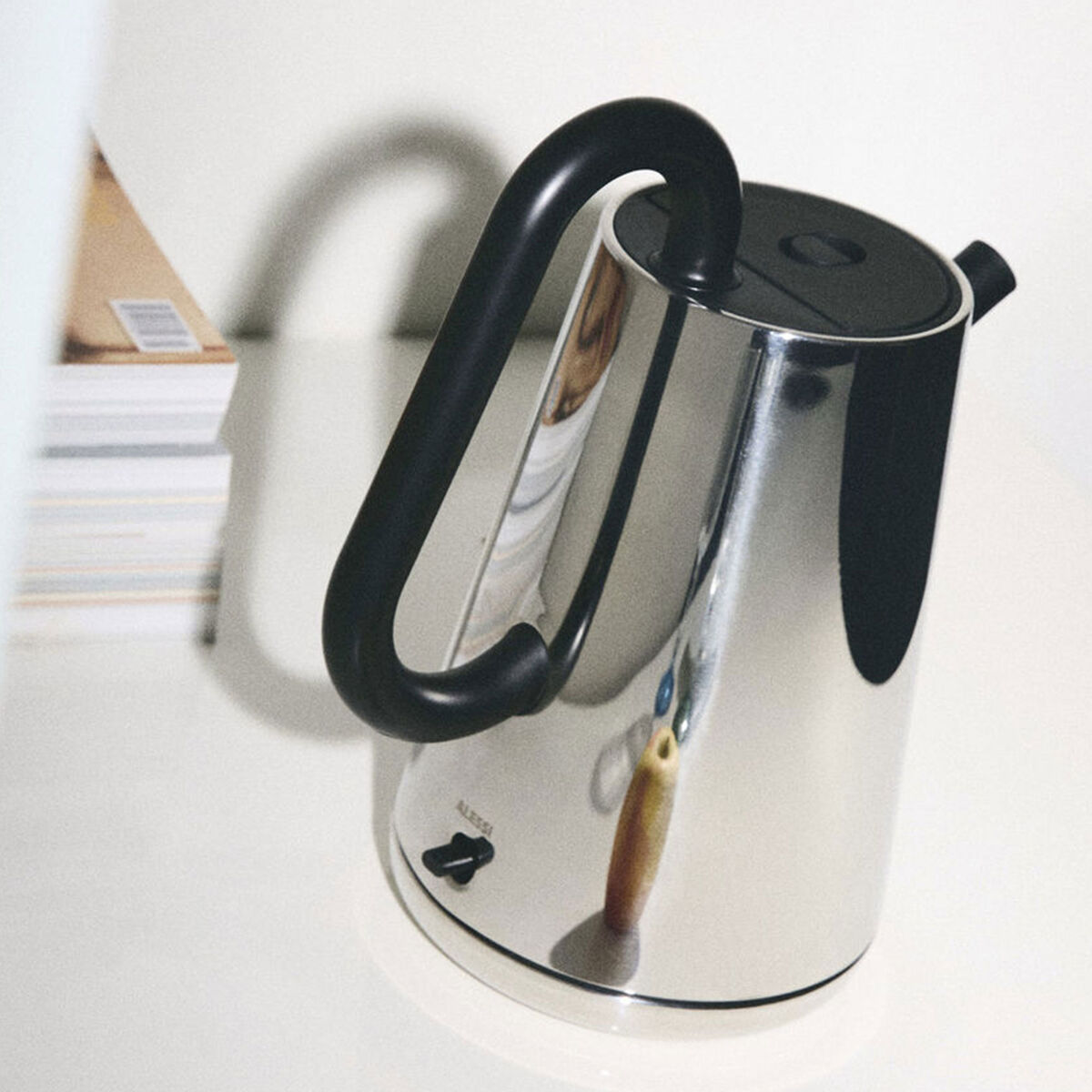 Toru vannkoker 1,7 liter, svart/stål