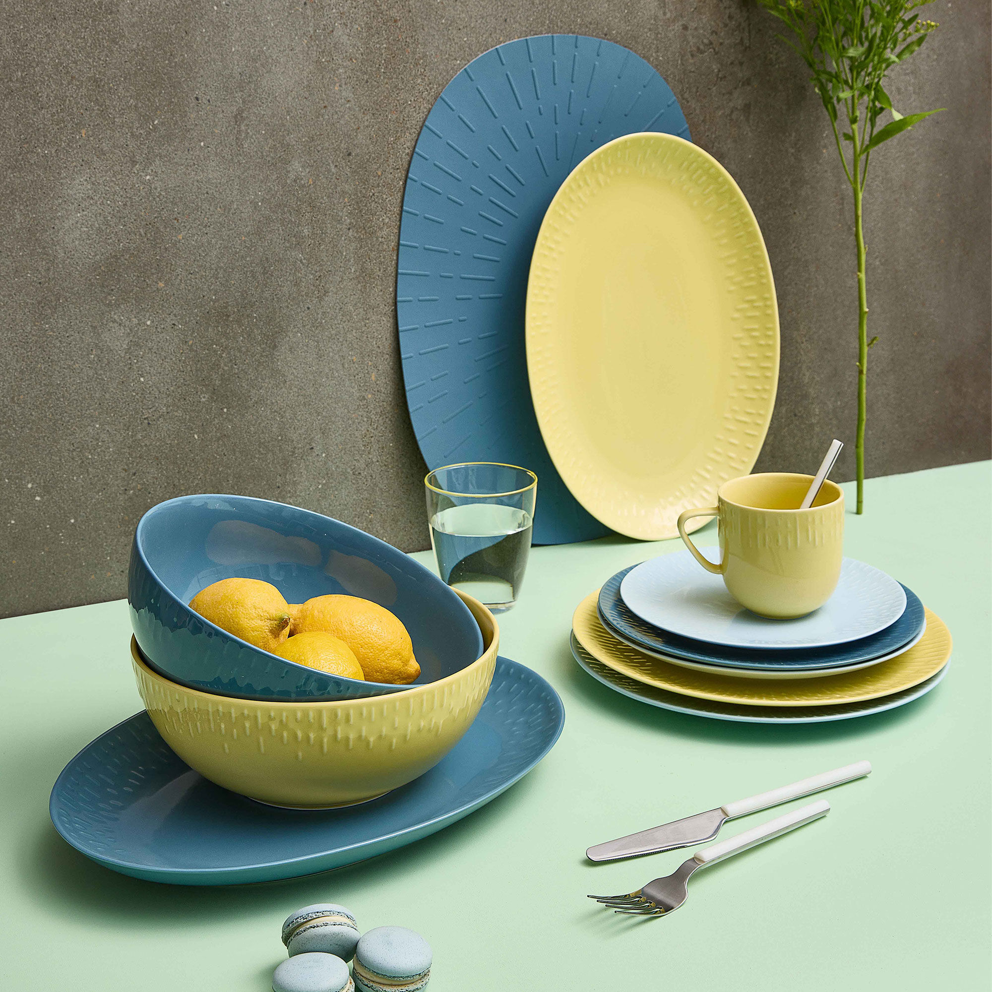 Confetti salatskål 23 cm, blueberry