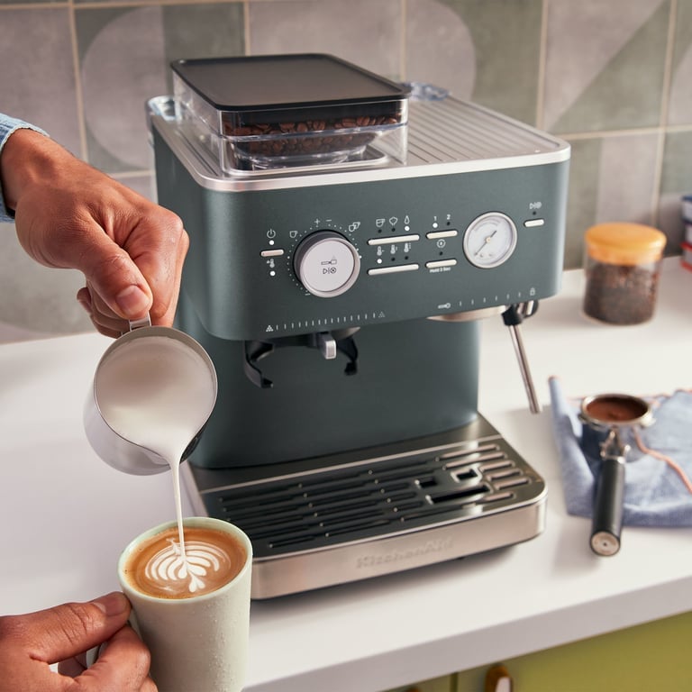 Espressomaskin med kaffekvarn, juniper