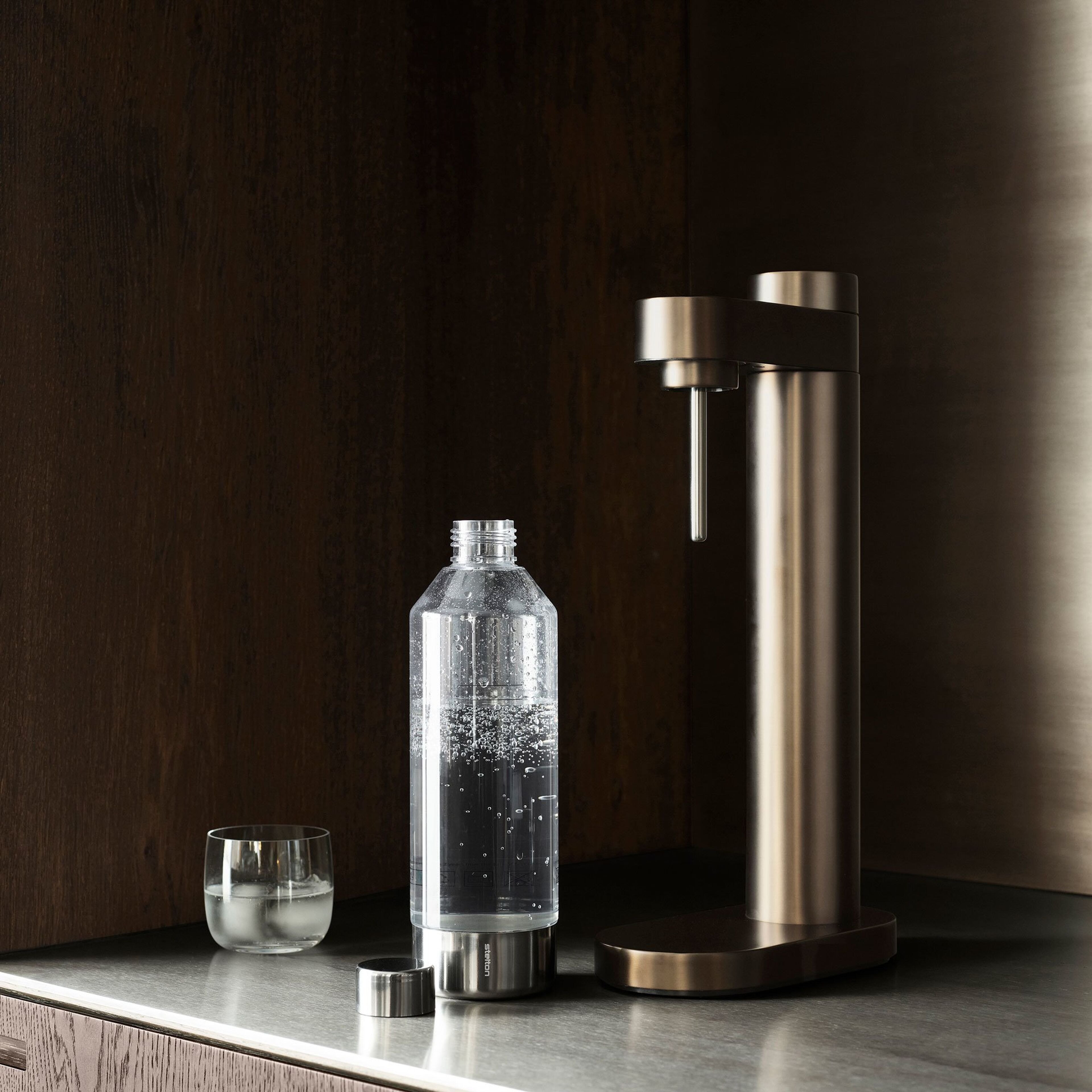 stelton-brus-kulsyremaskine-brown-metallic-2100-2-56815-7