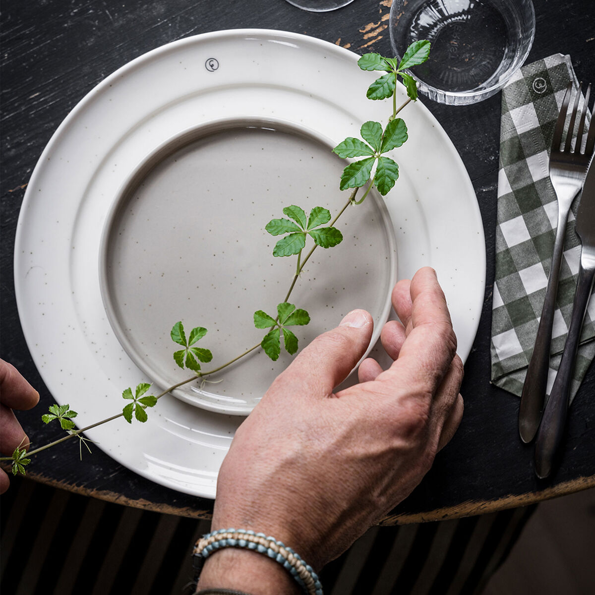 Lautanen 27 cm, vanilja