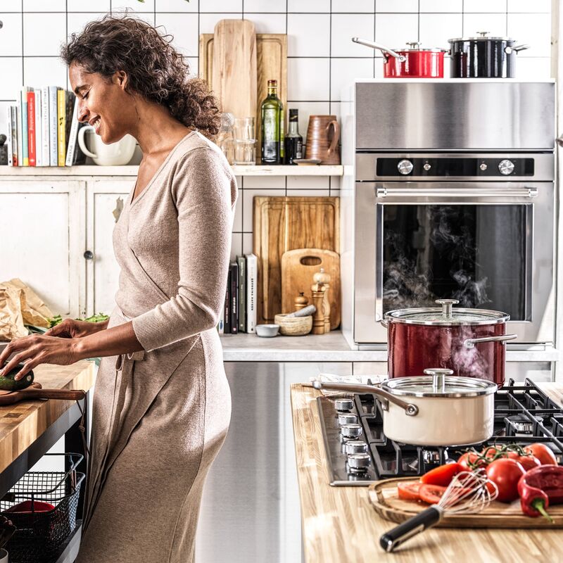 Cookware Collection -kattila, kannellinen, 18 cm, punainen