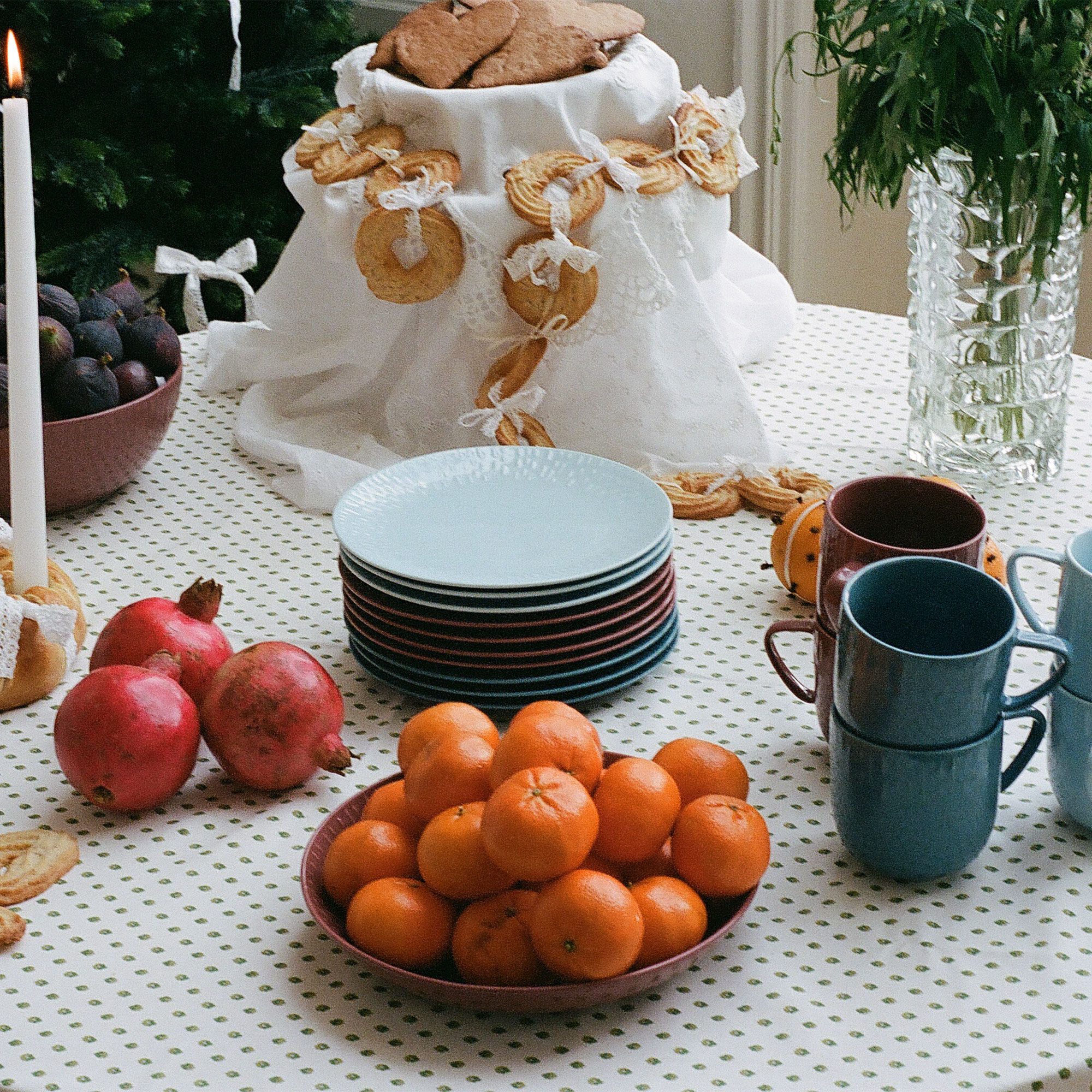 Confetti pastalautanen 23 cm, bordeaux