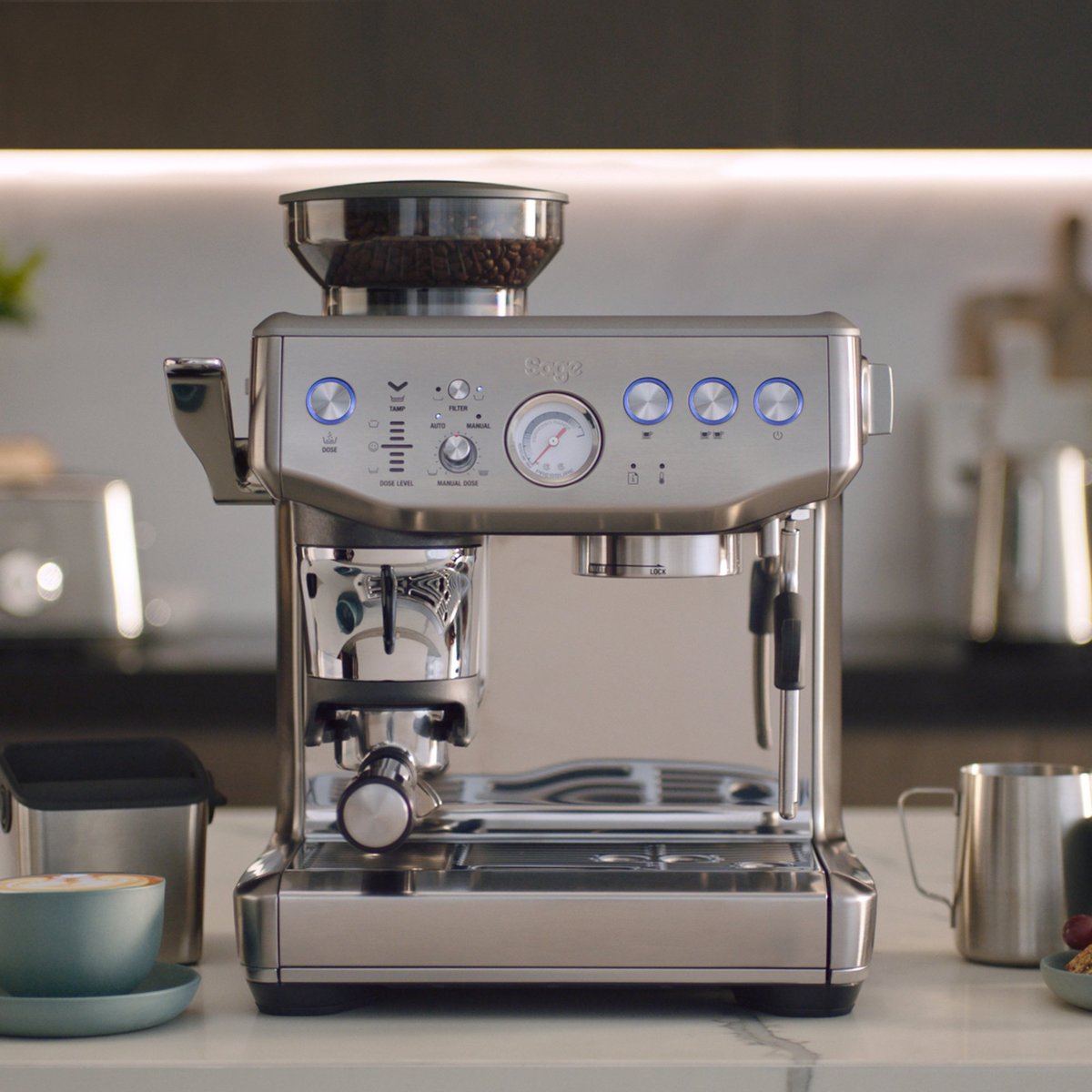 SES876BSS Barista Express Impress espressokeitin