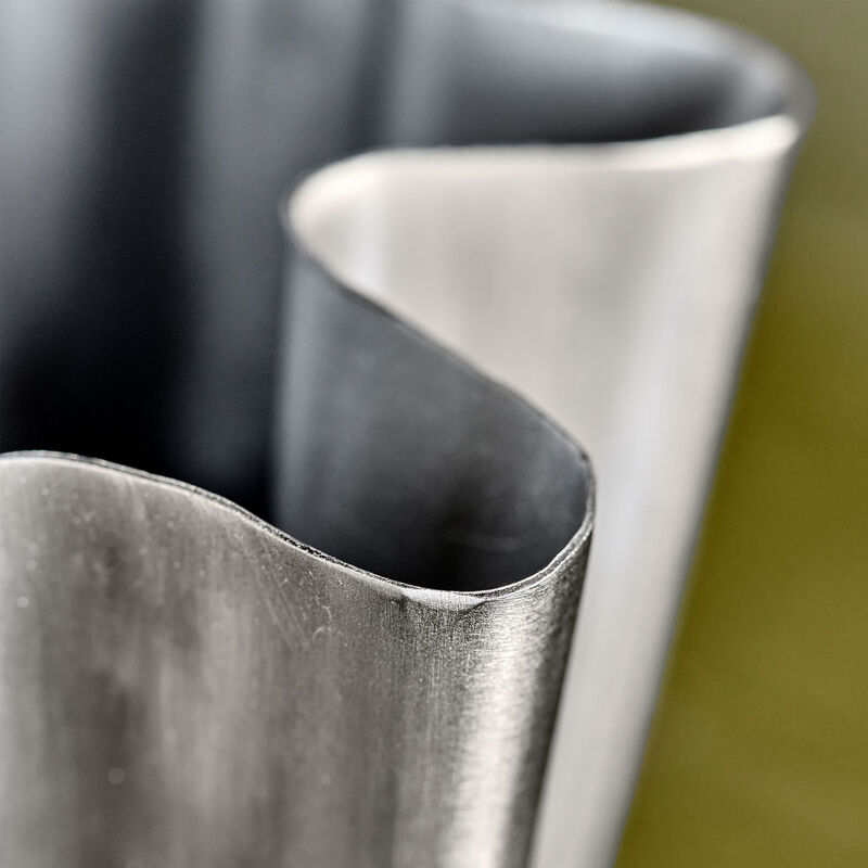 Flood Maljakko, harjattu hopea