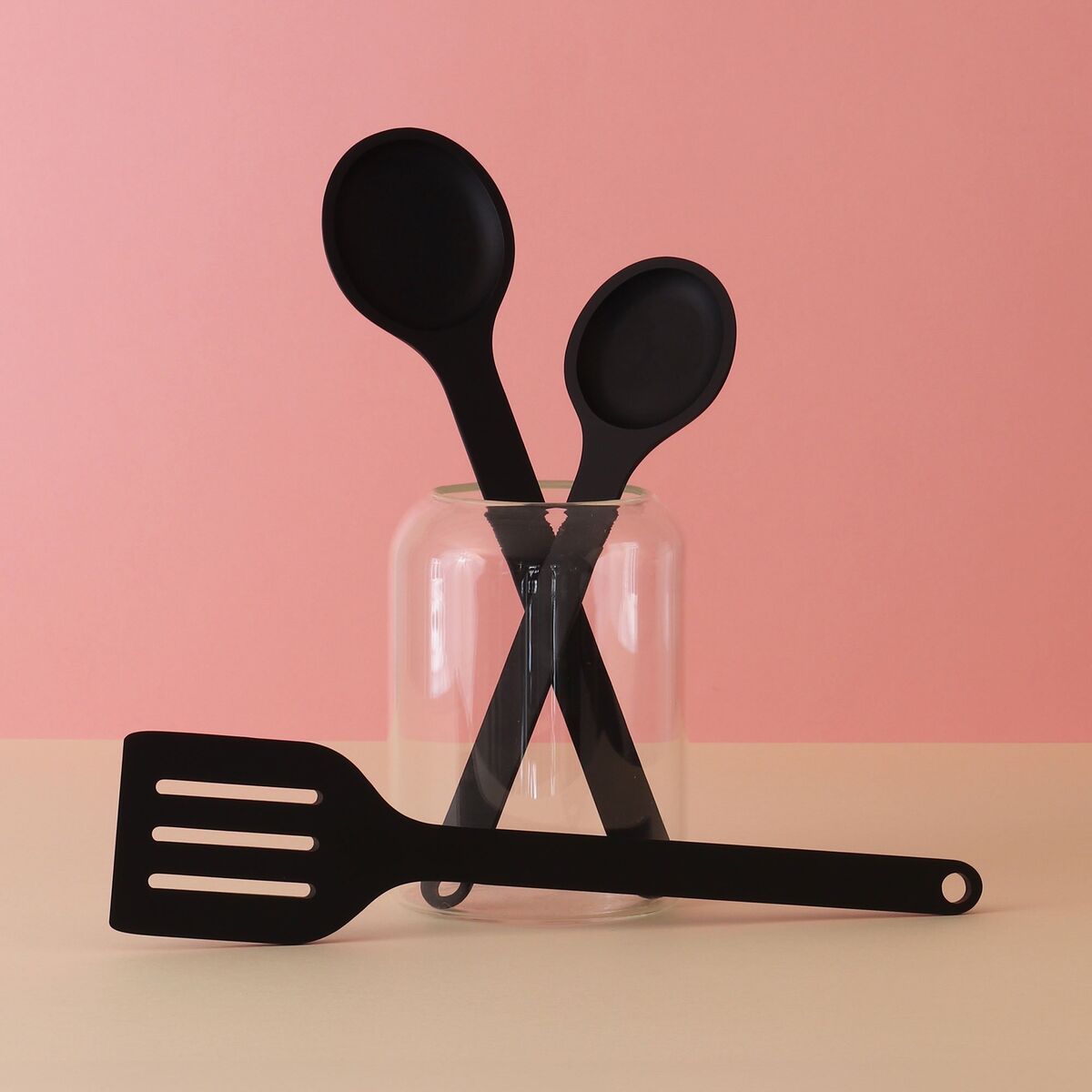 STIR-IT Patalusikka 26 cm, musta