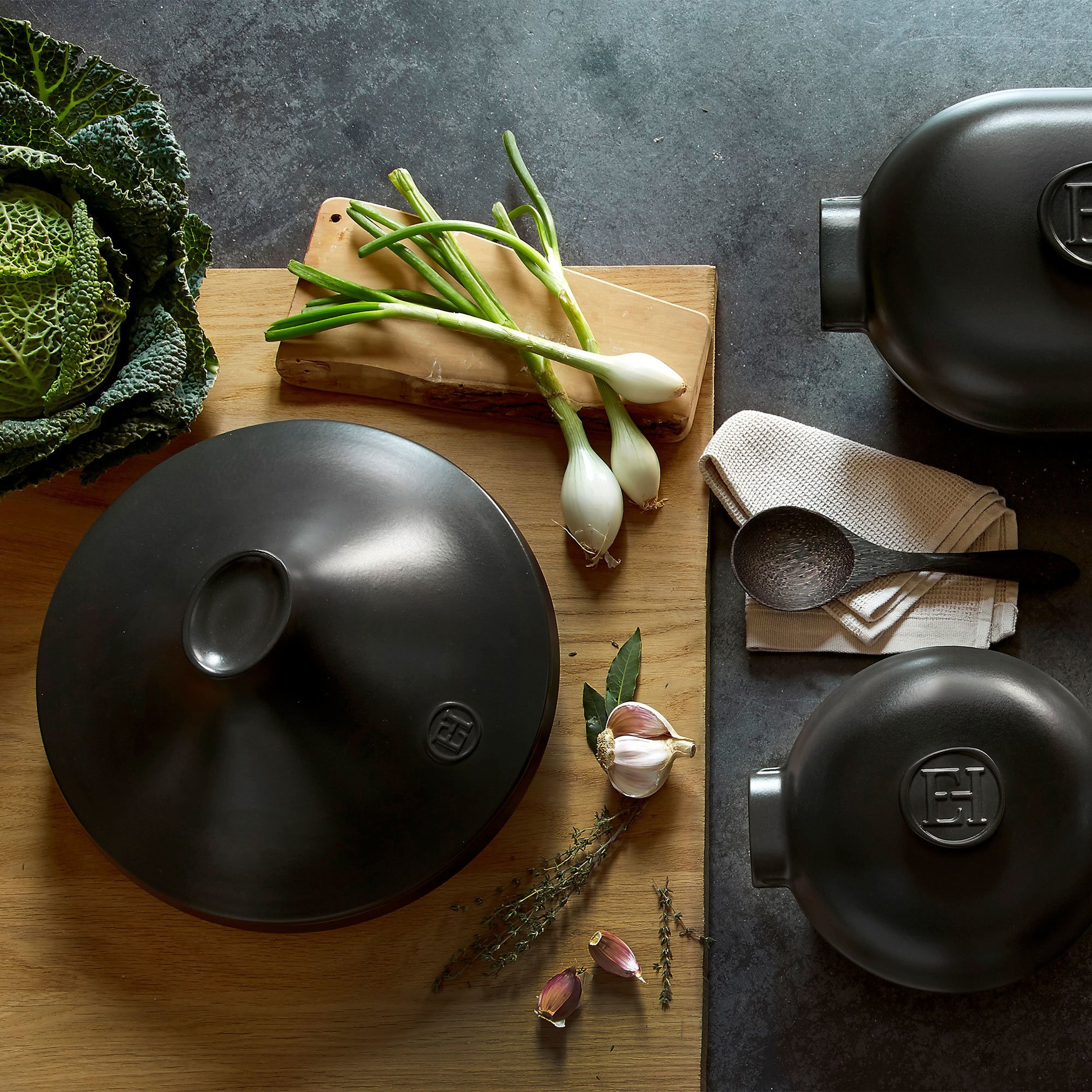 emile-henry-tagine-tout-moerkegraa-eh7a6632-65156-6