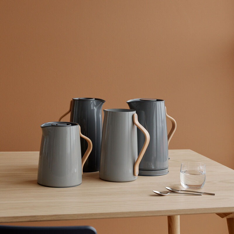 Serveringskanna 2 liter Grå